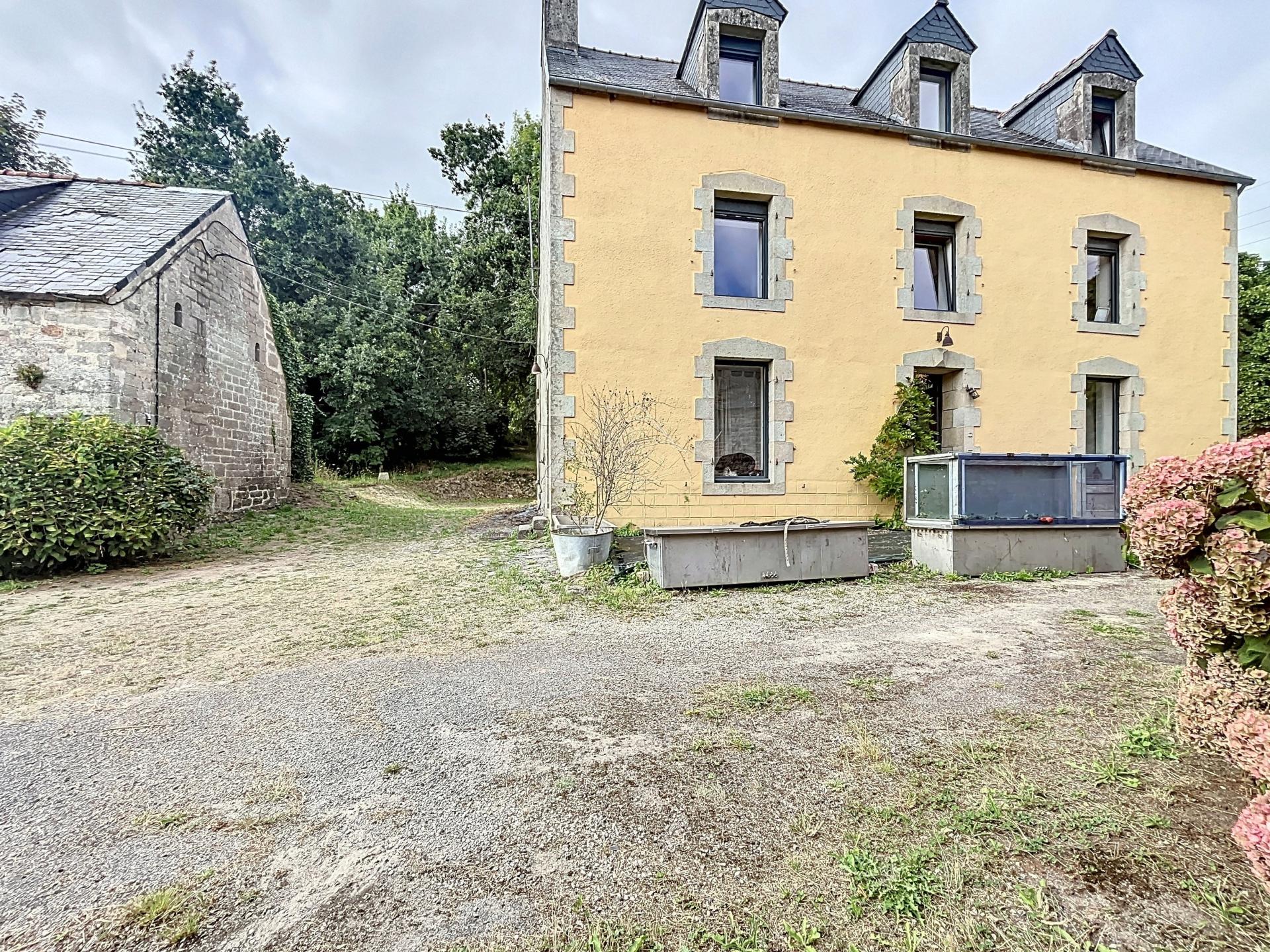 Photo 10 of the listing.