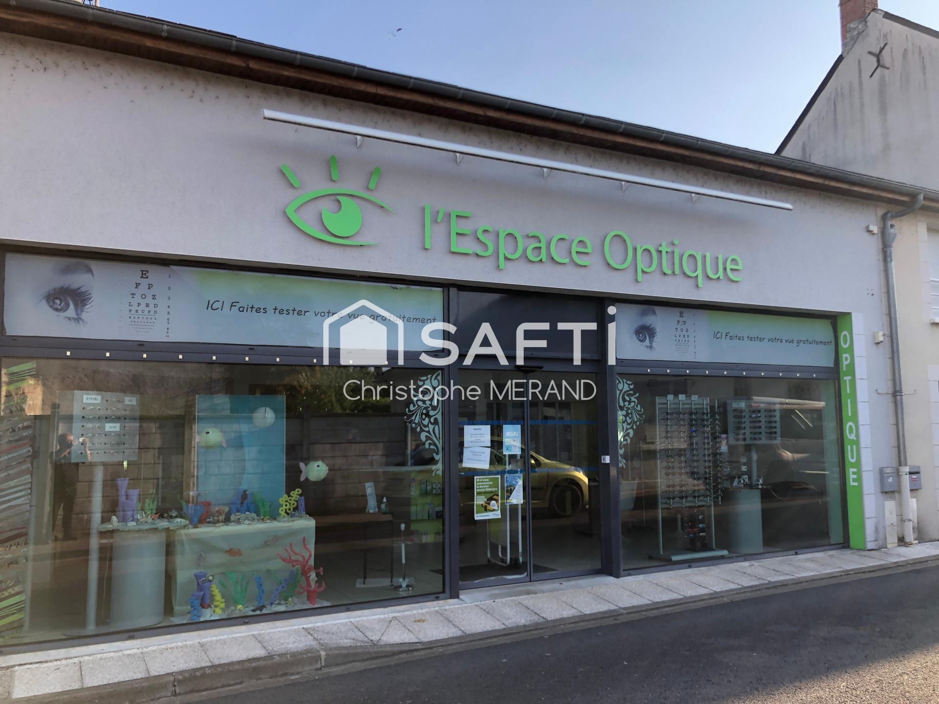 Commerce dans le centre de DANGE SAINT ROMAIN
