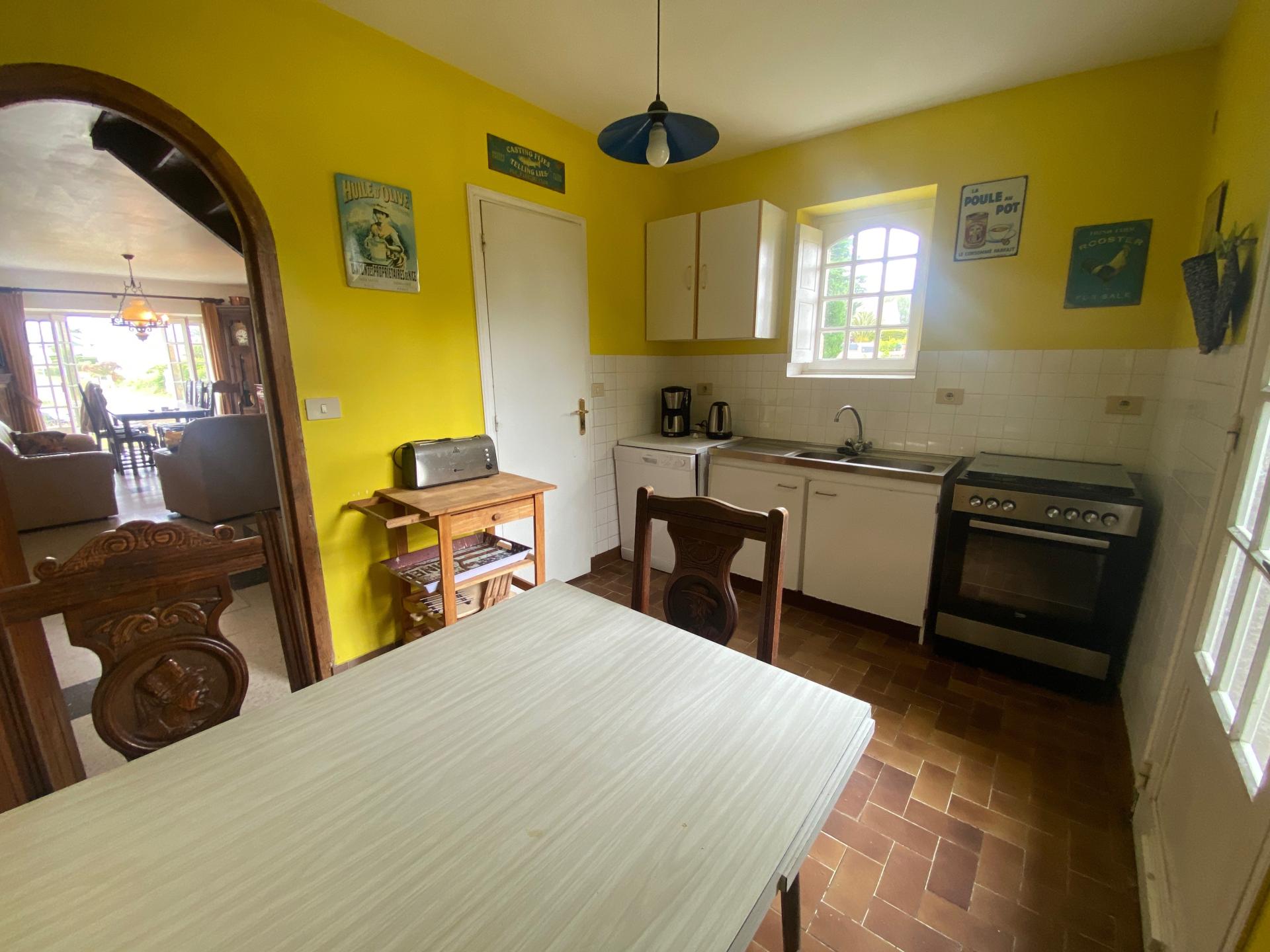 Photo 9 of the listing.