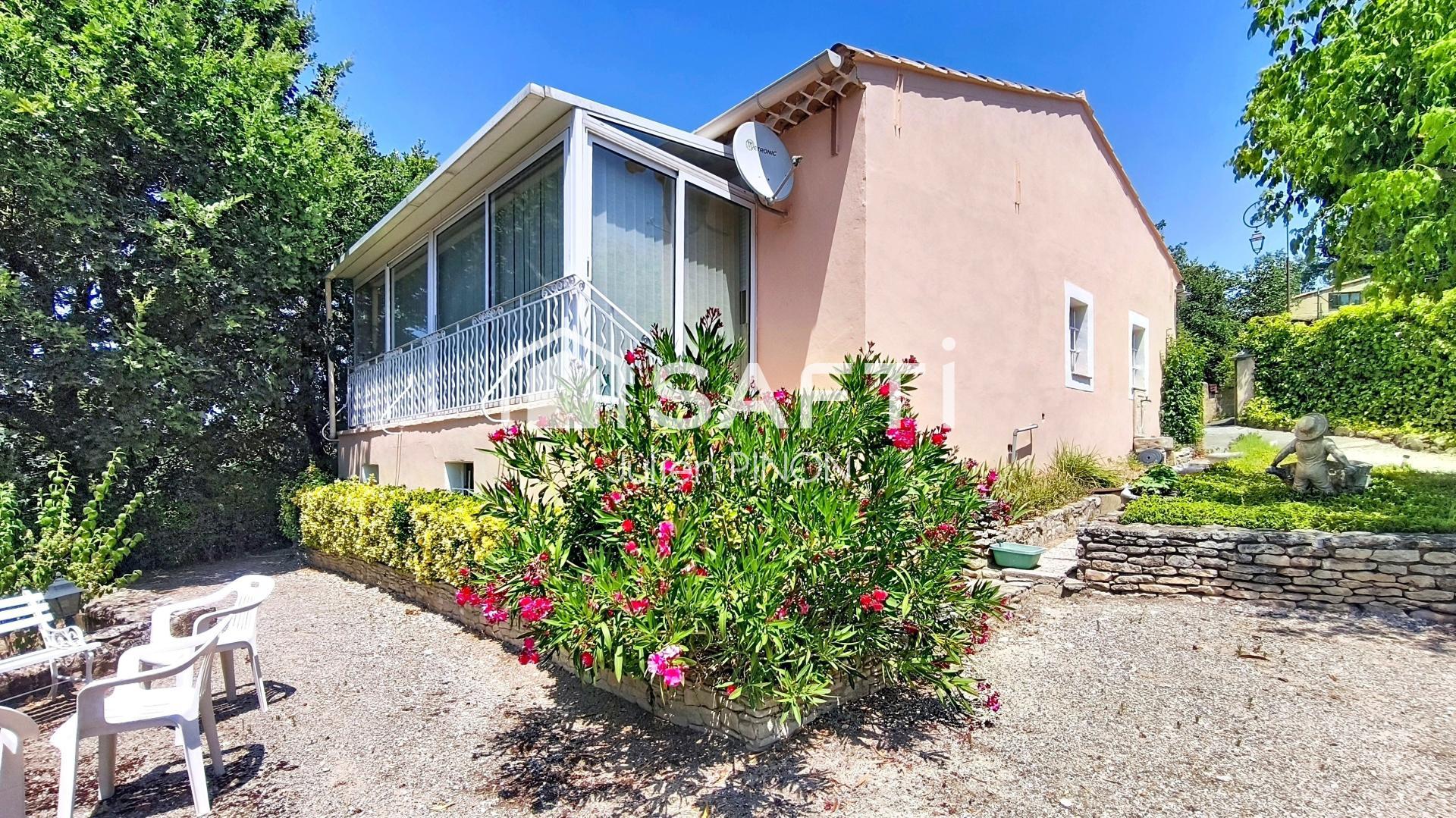 Maison lumineuse avec jardin à Gargas (84400)