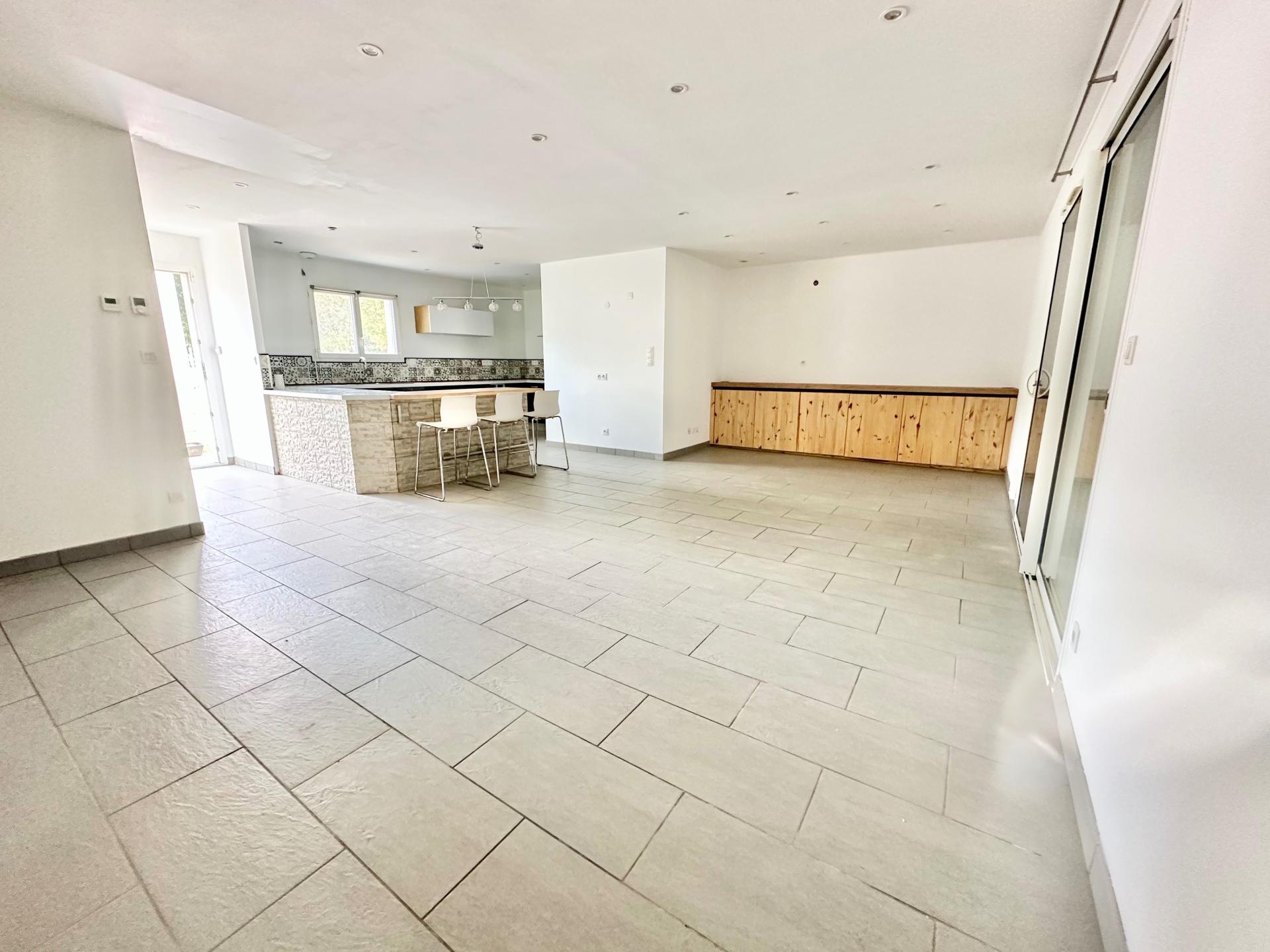 Photo SAFTI — Maison 4 pièces, 101 m² à Bedenac 4