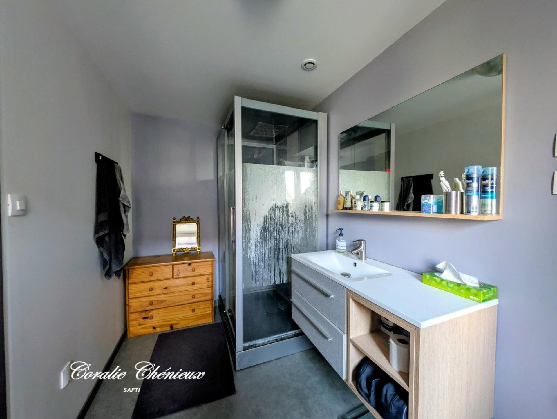 Charmante maison en pierre rénovée