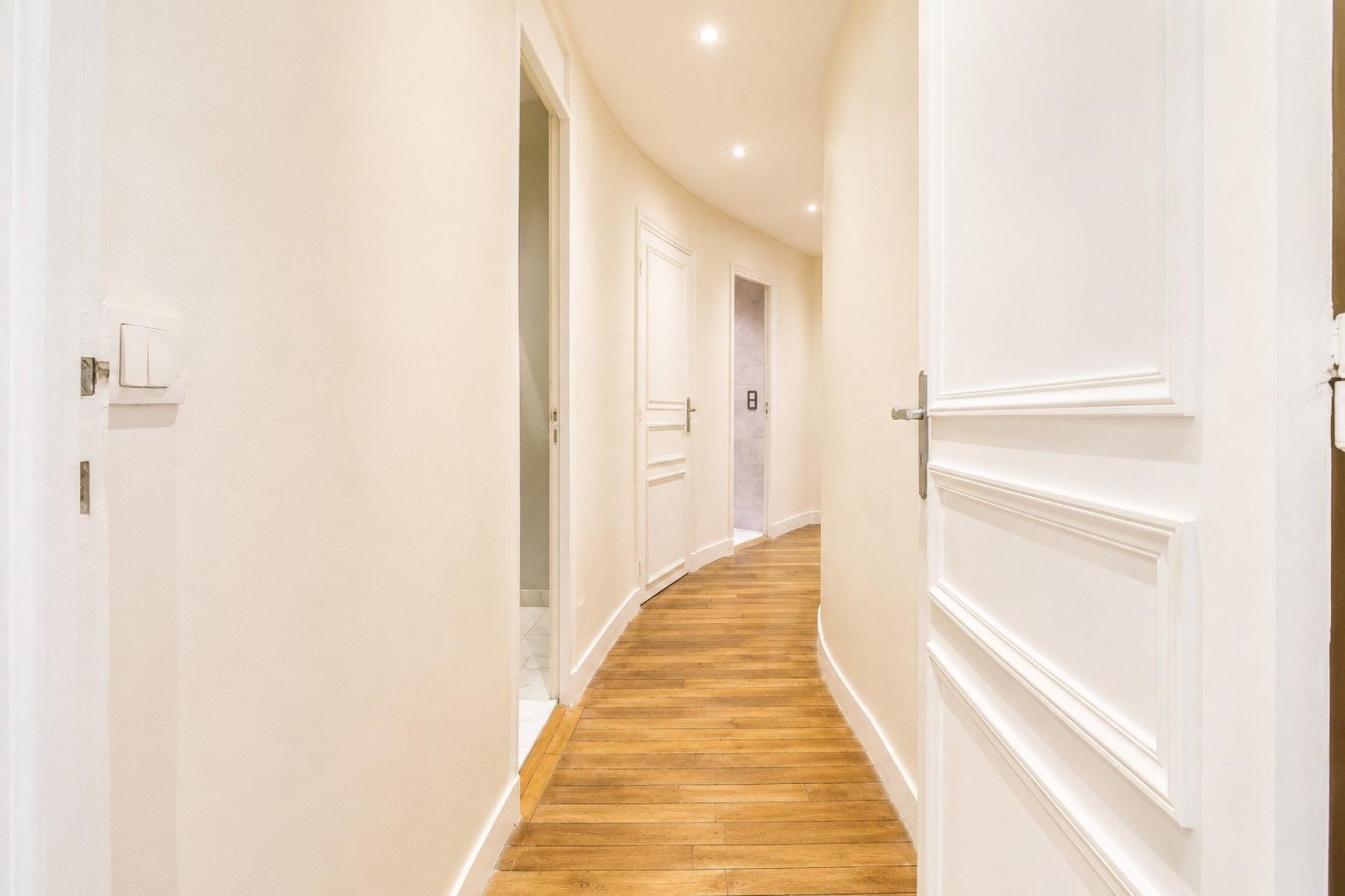 Photo 9 of the listing.