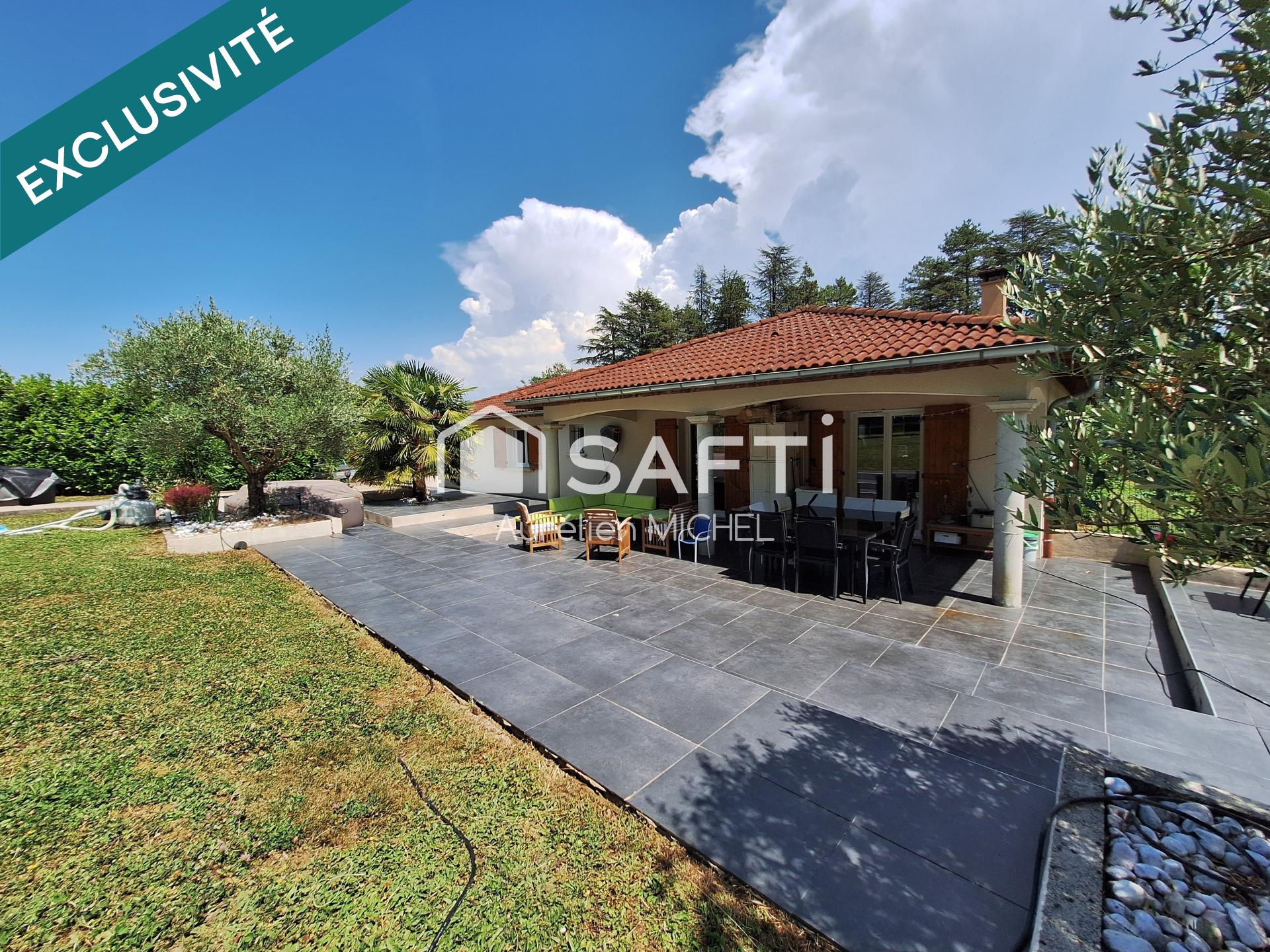 Maison de plain pied de 141m² sur un terrain de 1536m²