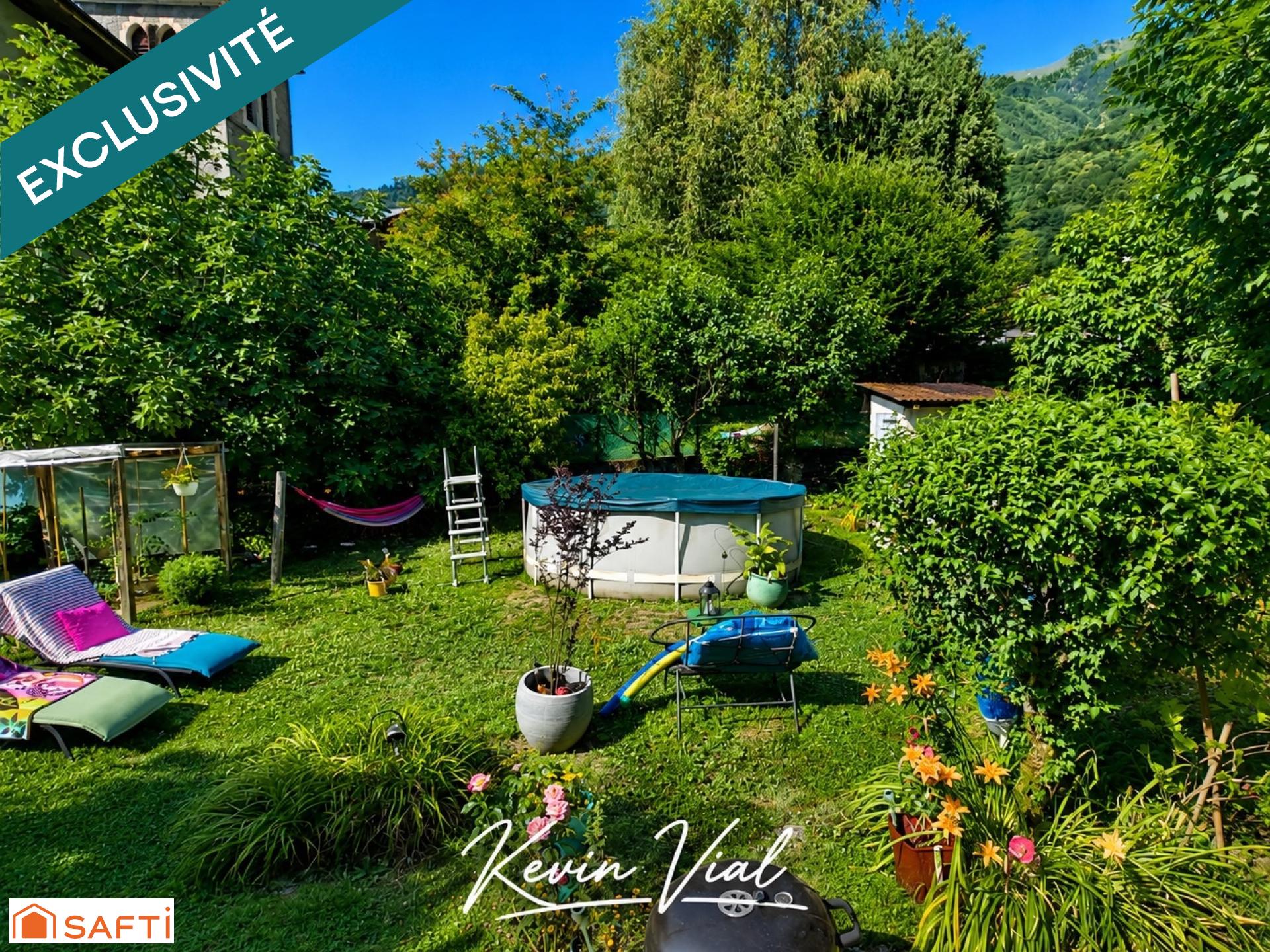 Maison de village avec jardin et garage