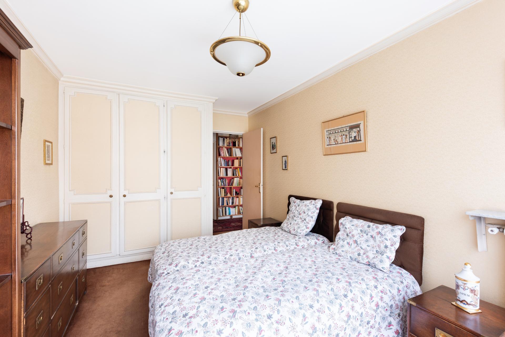 Photo 9 of the listing.