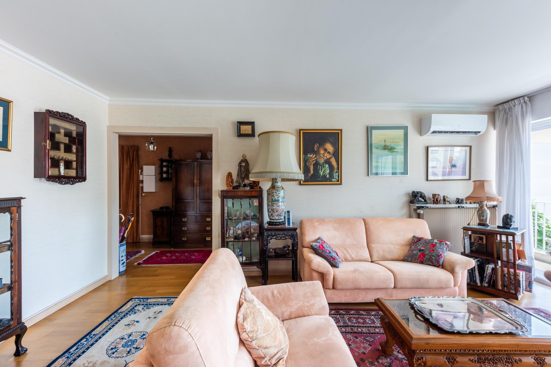 Photo 5 of the listing.