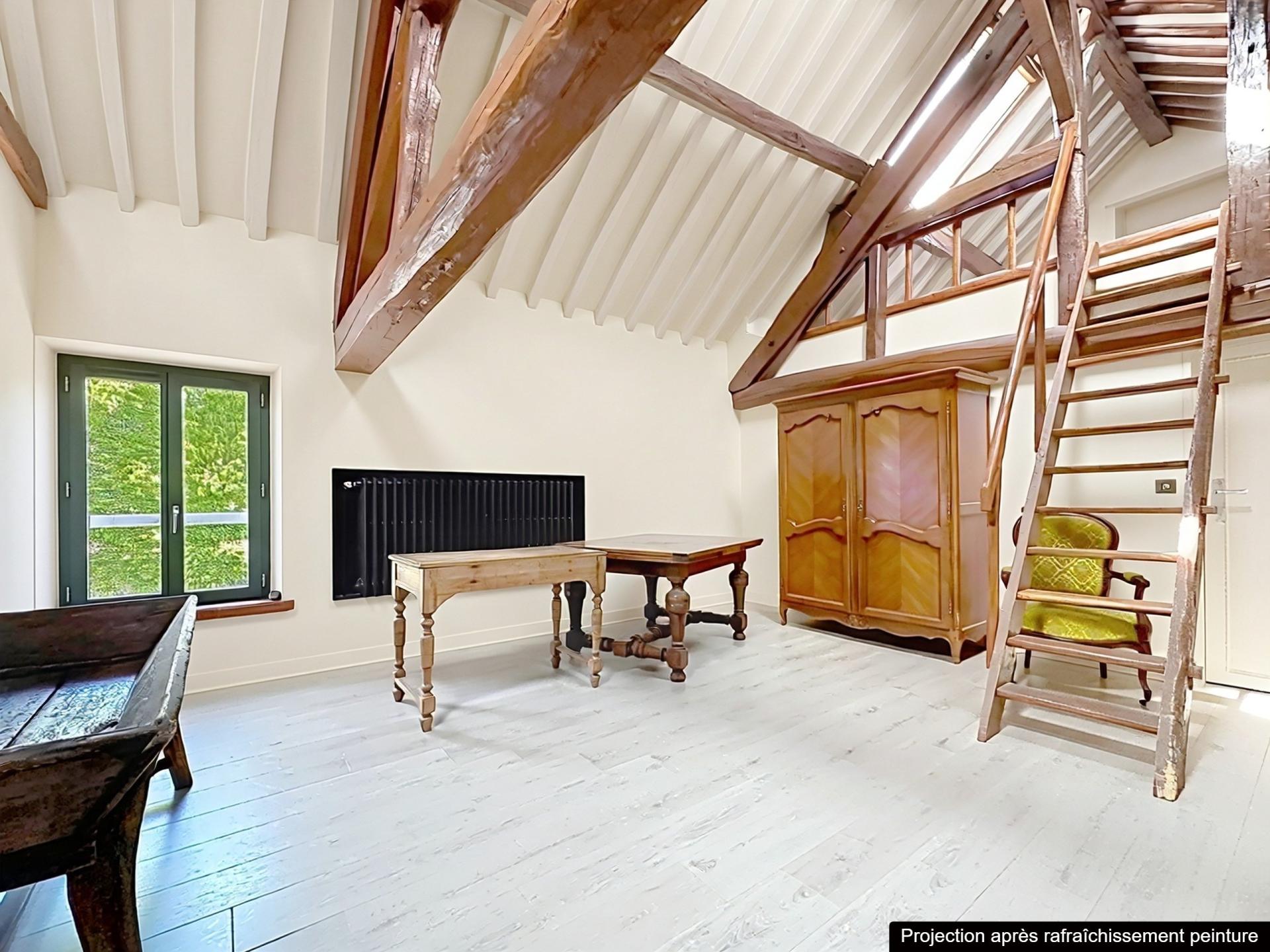 Photo 7 of the listing.