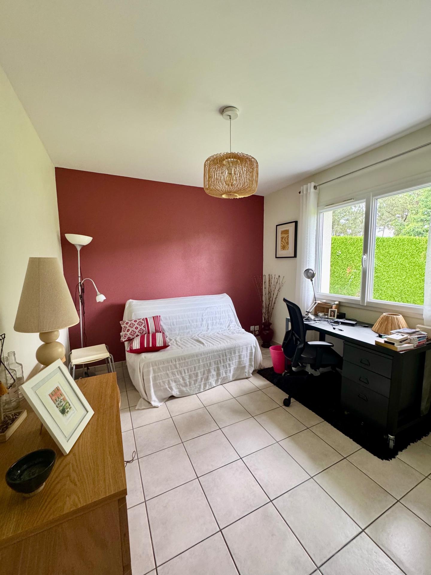 Photo 8 of the listing.