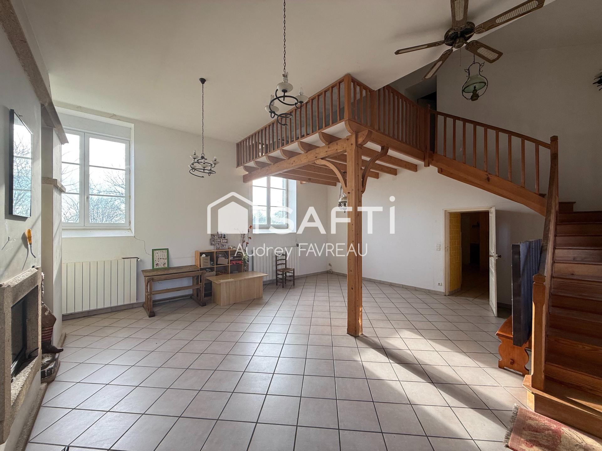 Ancienne école de 185m2, 4 chambres,jardin,garage