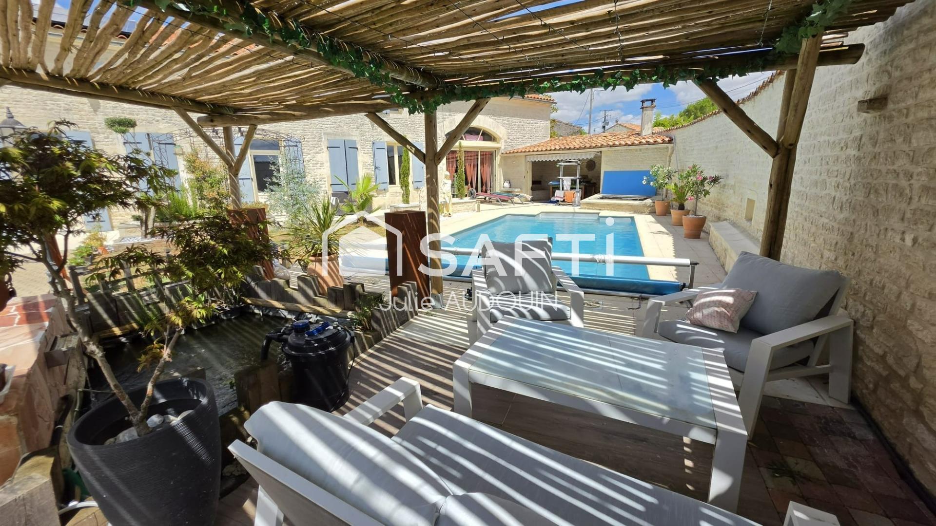 HAIMPS - Longère d’exception – 299 m²