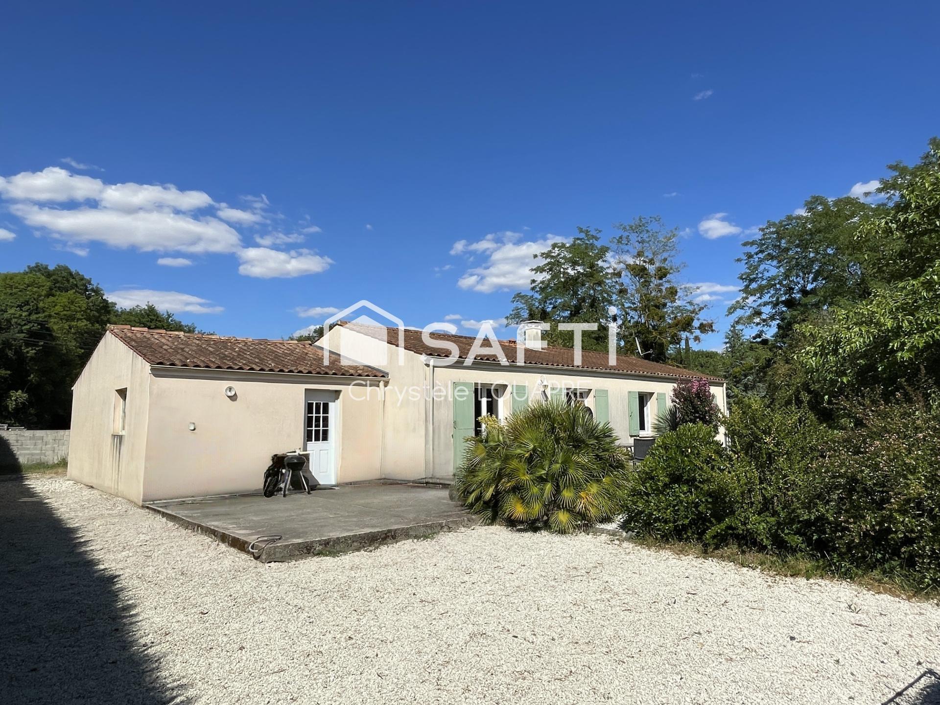 Pavillon de plain-pied au milieu des champs avec garage de 40m²