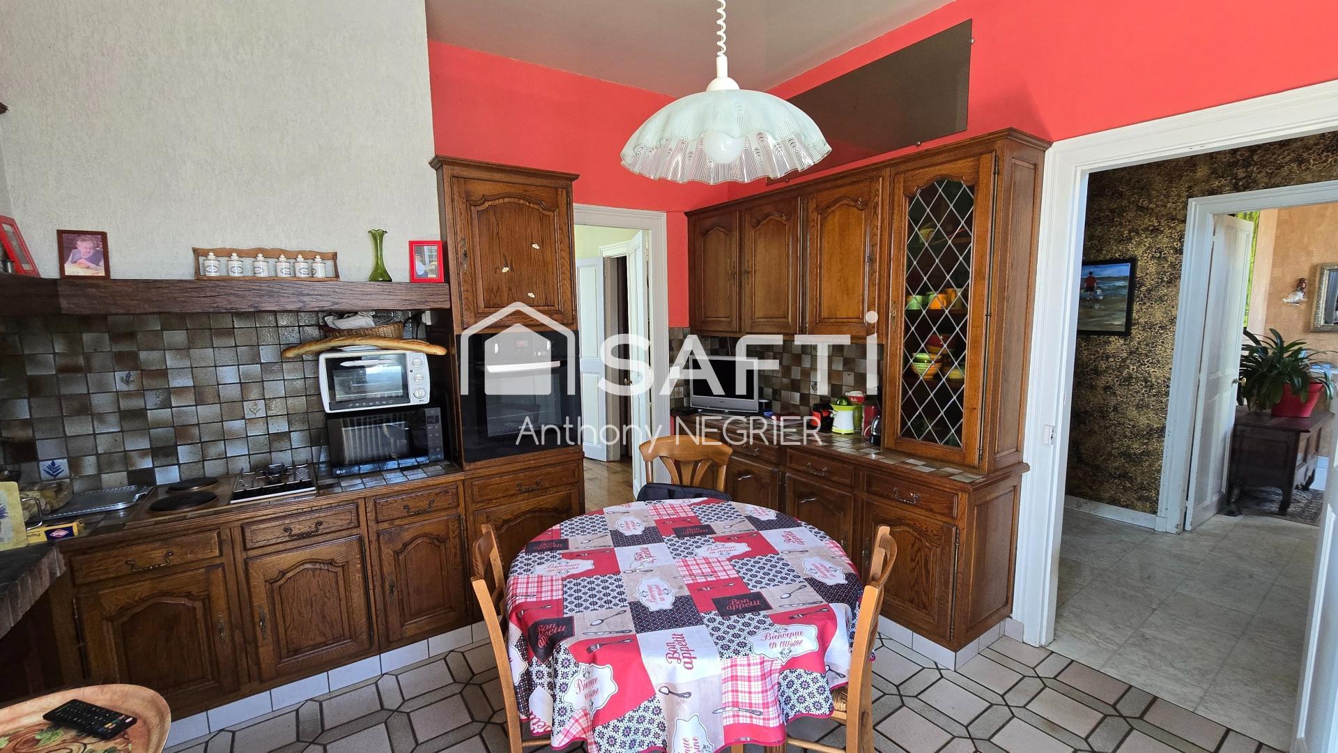 Photo SAFTI — Maison 6 pièces, 153 m² à Domfront En Poiraie