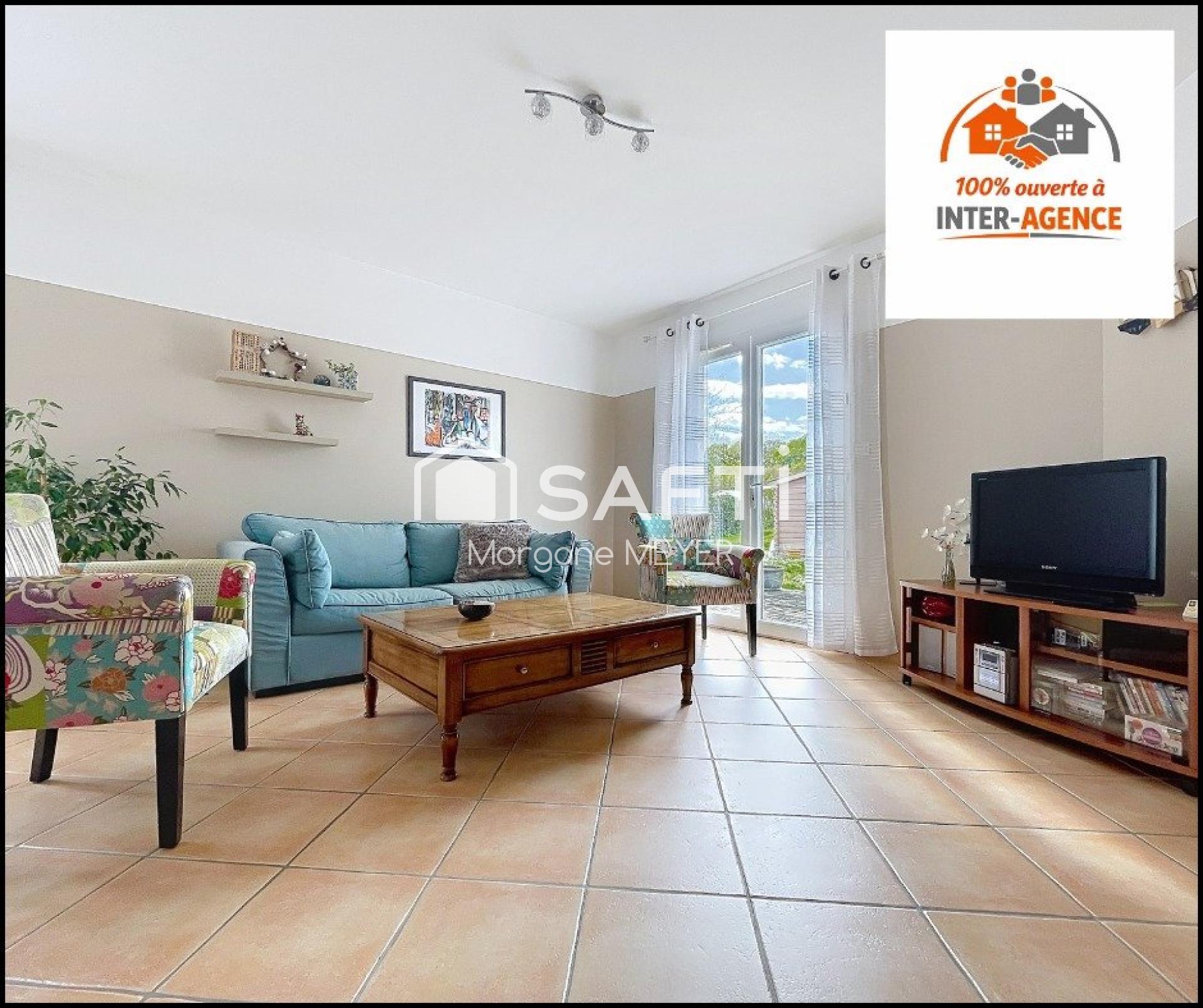 Maison de plain-pied quatre chambres avec jardin