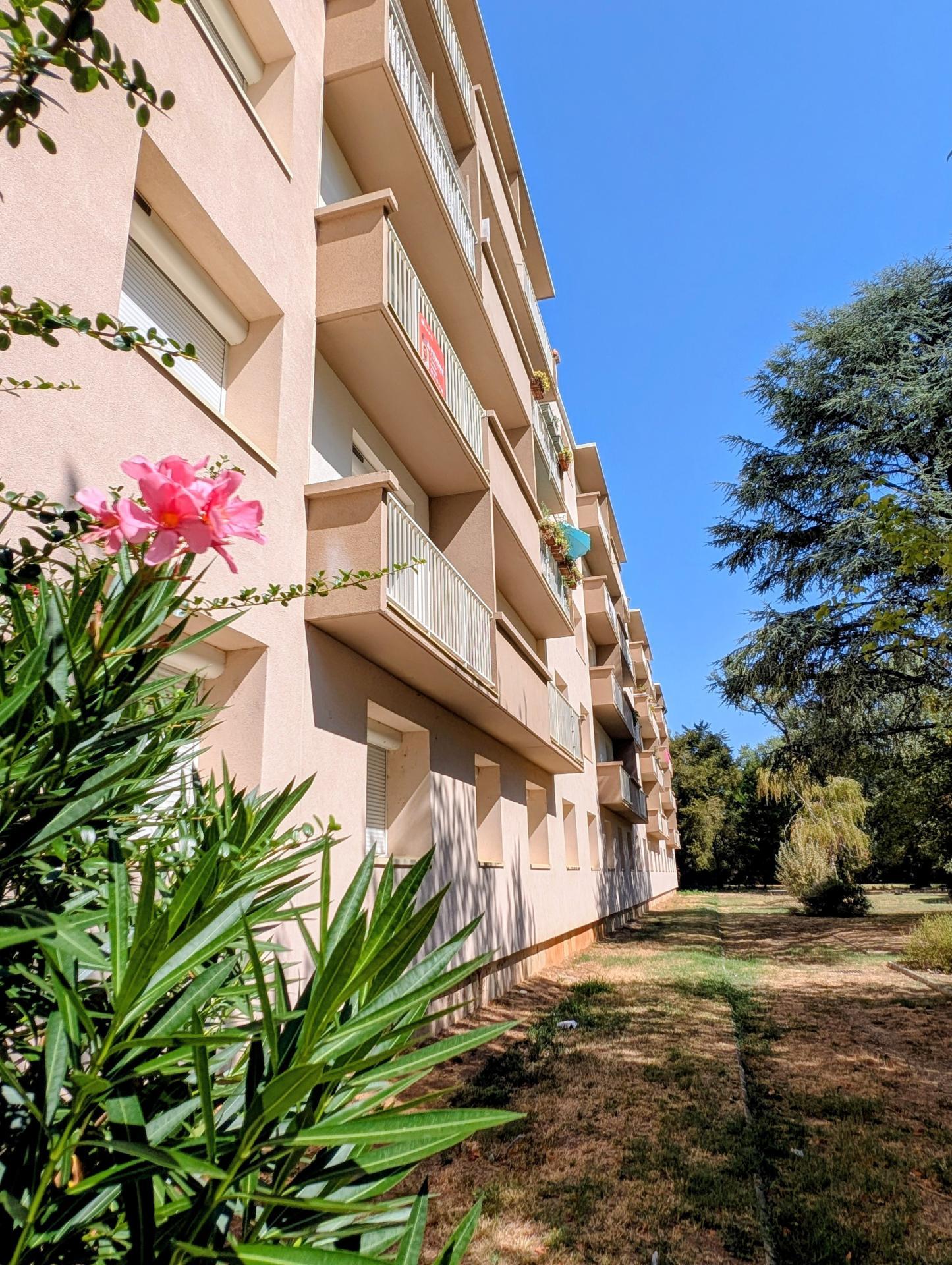 Appartement 4 pièces 67 m² · à Montelimar · 67 m² · 103 000 €