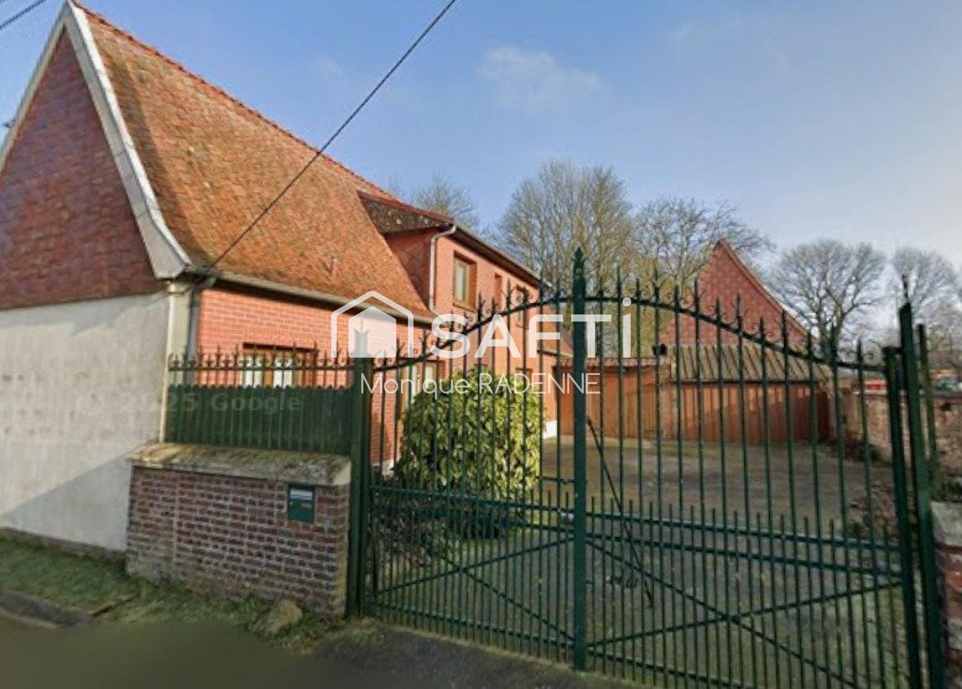 MAISON INDIVIDUELLE EN BRIQUE SEMI PLAIN PIED