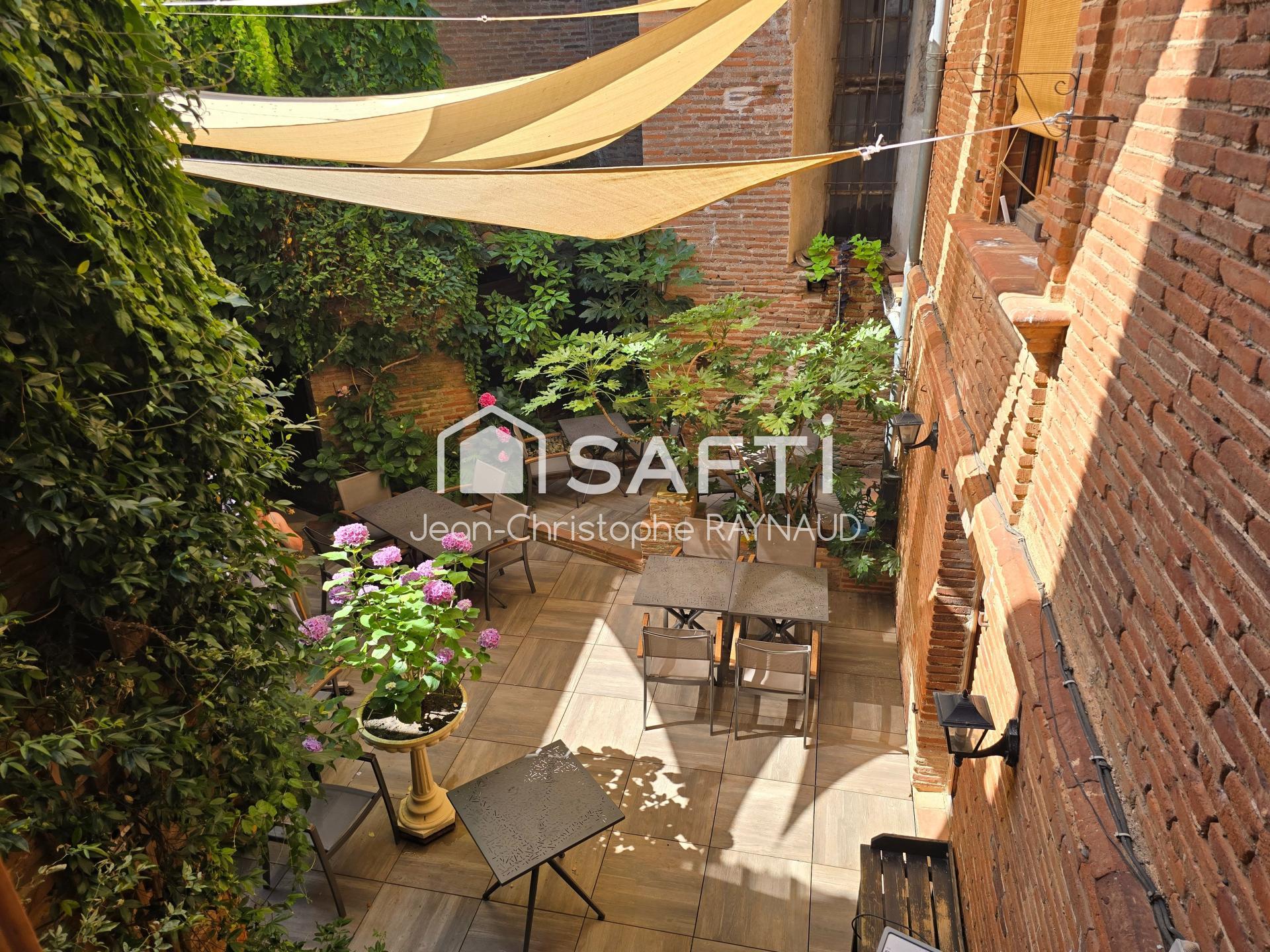 Immeuble 417 m² · à Lisle-sur-Tarn · 417 m² · 449 000 €