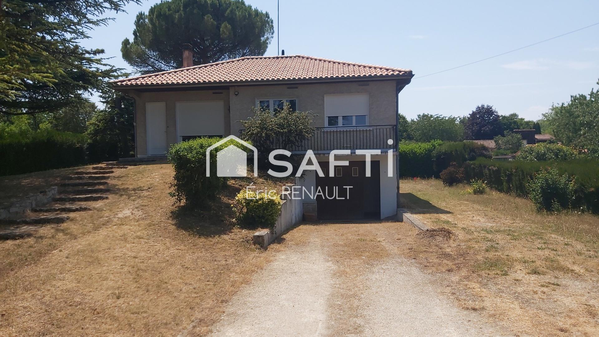 Photo SAFTI — Maison 4 pièces, 80 m² à Magnac Sur Touvre