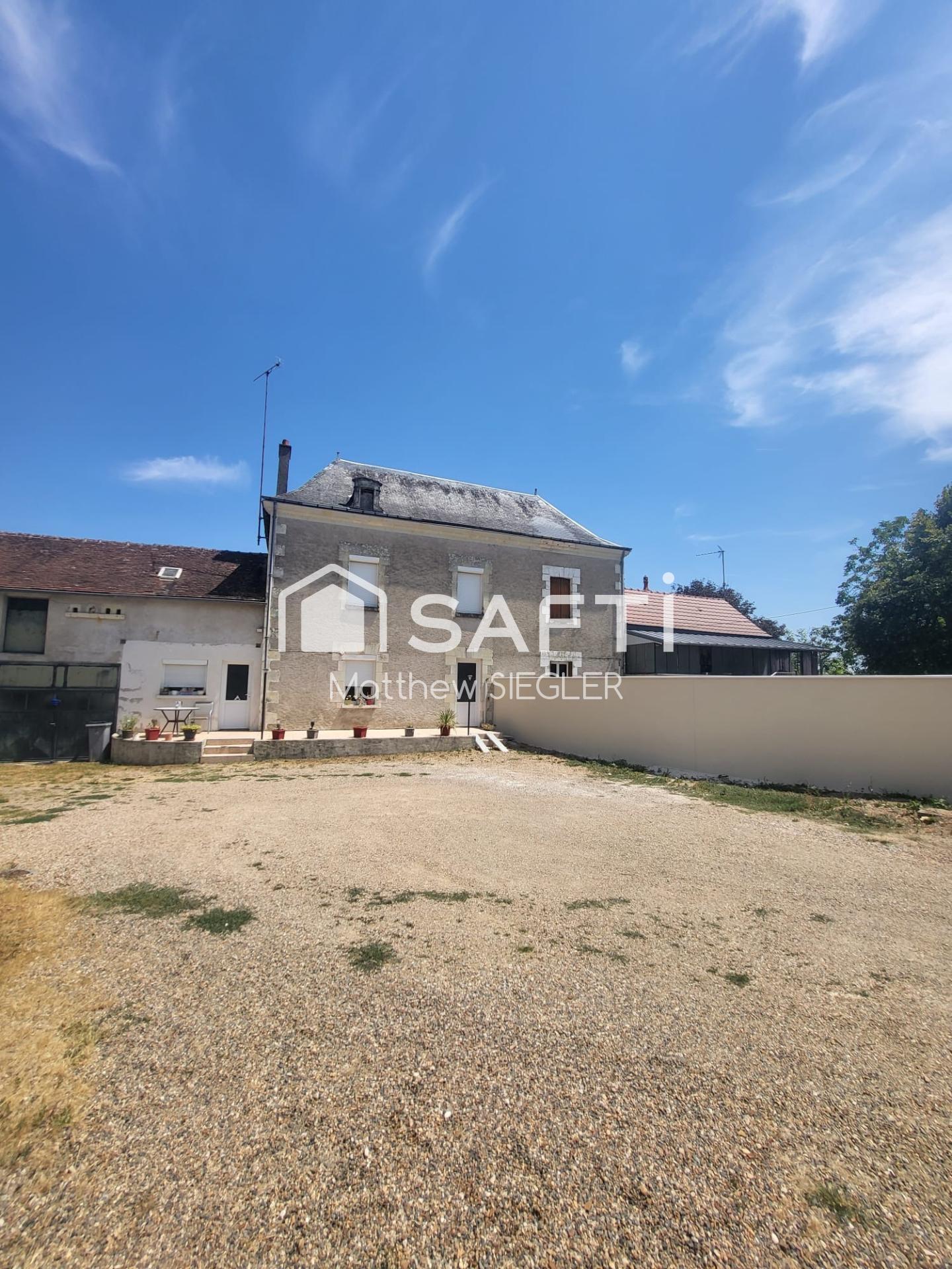 Maison ancienne avec dépendance de 150 M2 habitable et une terrain de 5330 M2