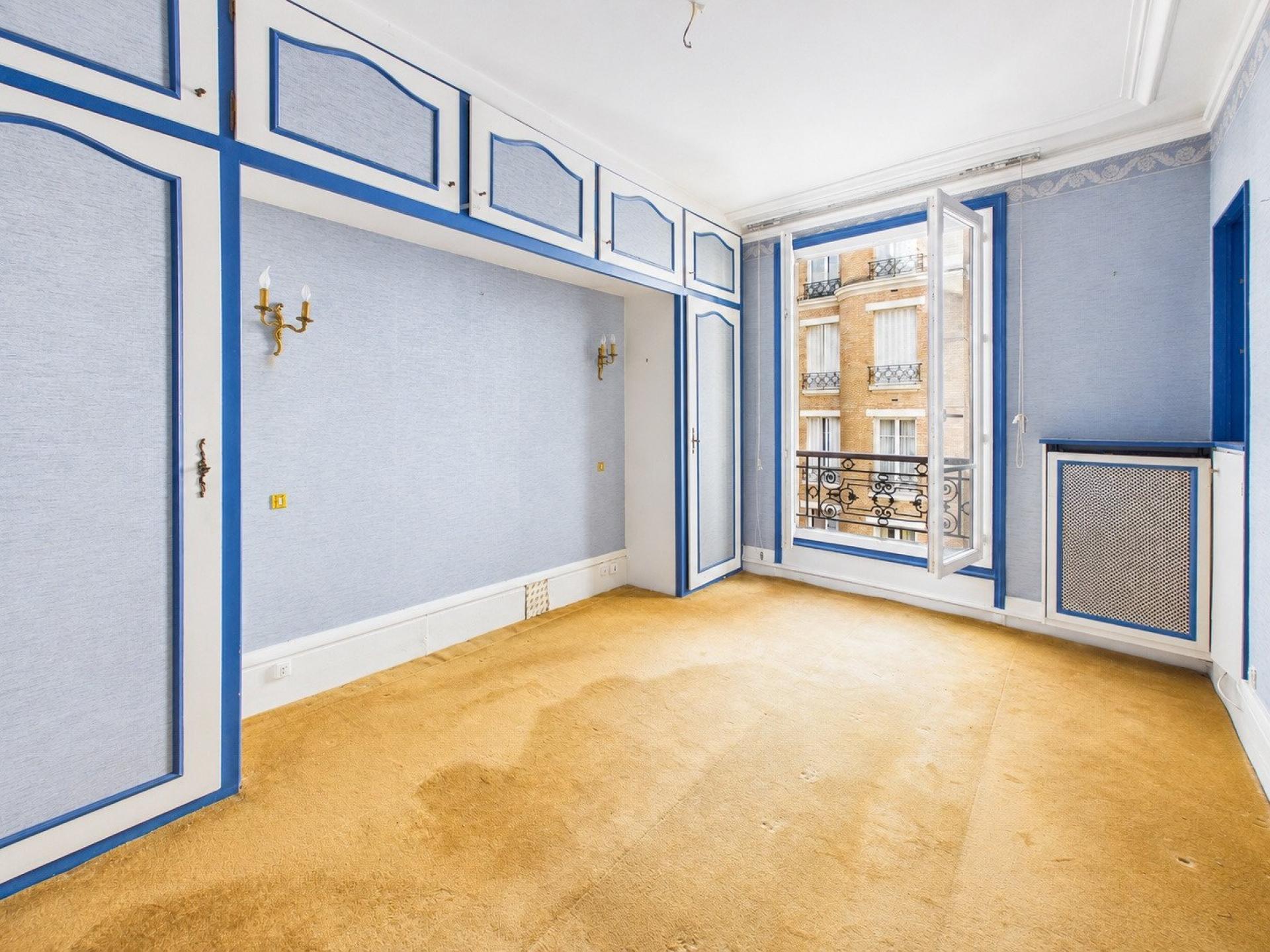 Photo 7 of the listing.