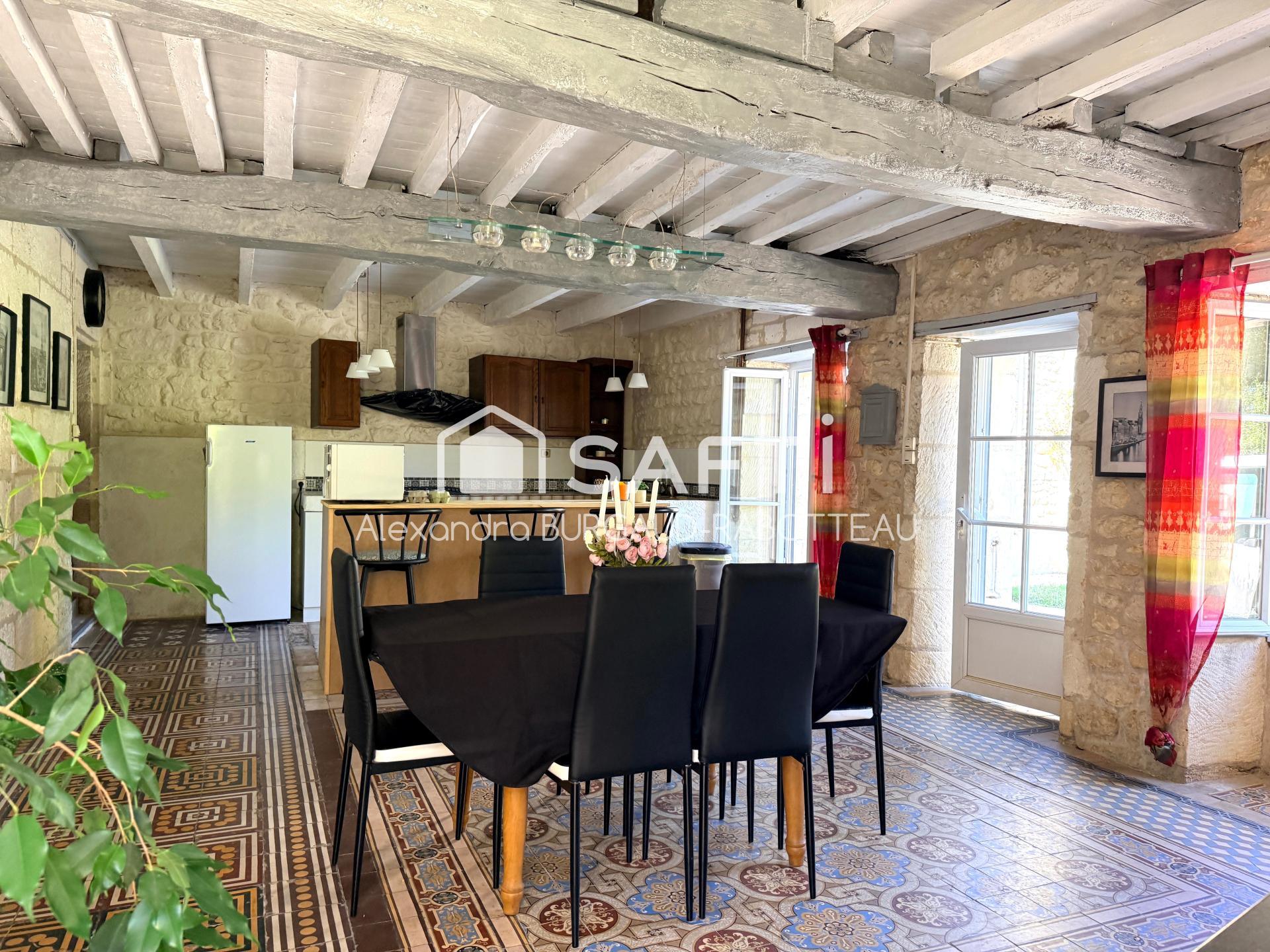Photo SAFTI — Maison 8 pièces, 246 m² à Chaniers 3