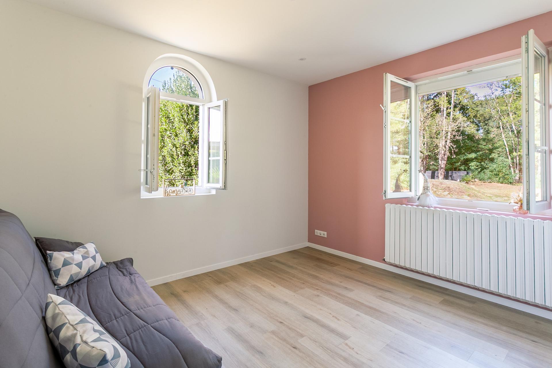 Photo SAFTI — Maison 7 pièces, 170 m² à Roézé Sur Sarthe 5