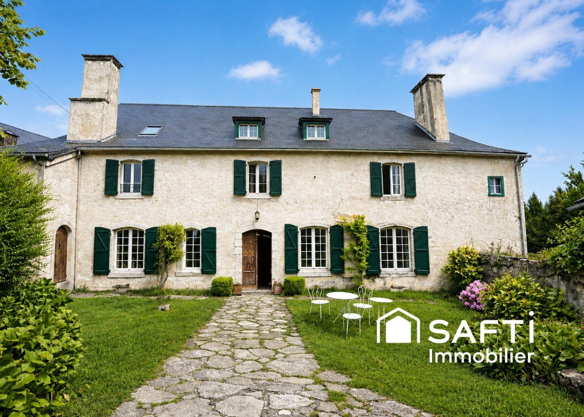 Maison de maître avec jardin de 640m² à Lescun