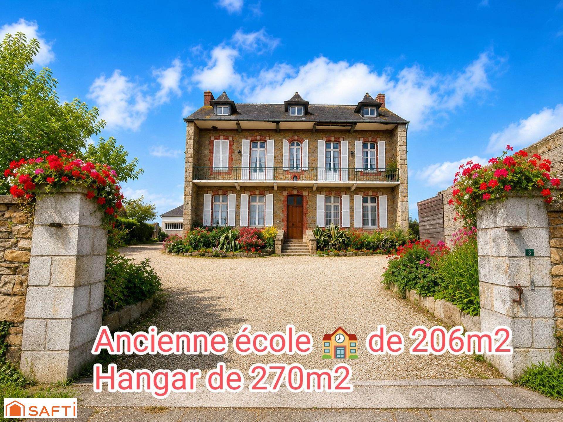 ANCIENNE ECOLE PLUS UN HANGAR DE 277M² PLUS DEPENDANCE