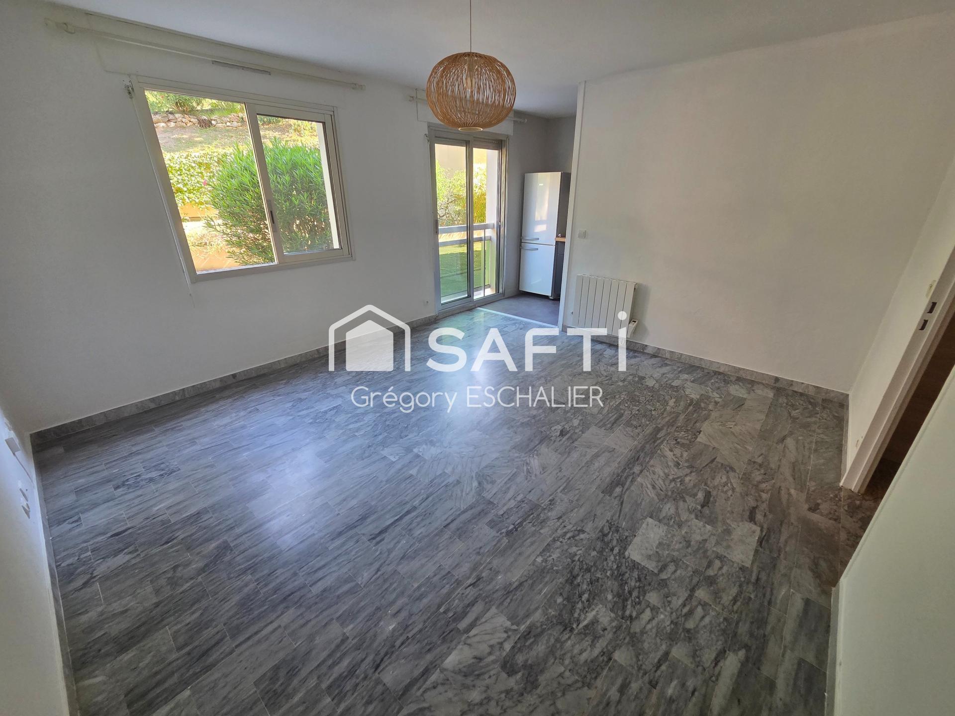 Photo SAFTI — Appartement 1 pièce, 33 m² à Mandelieu La Napoule 4