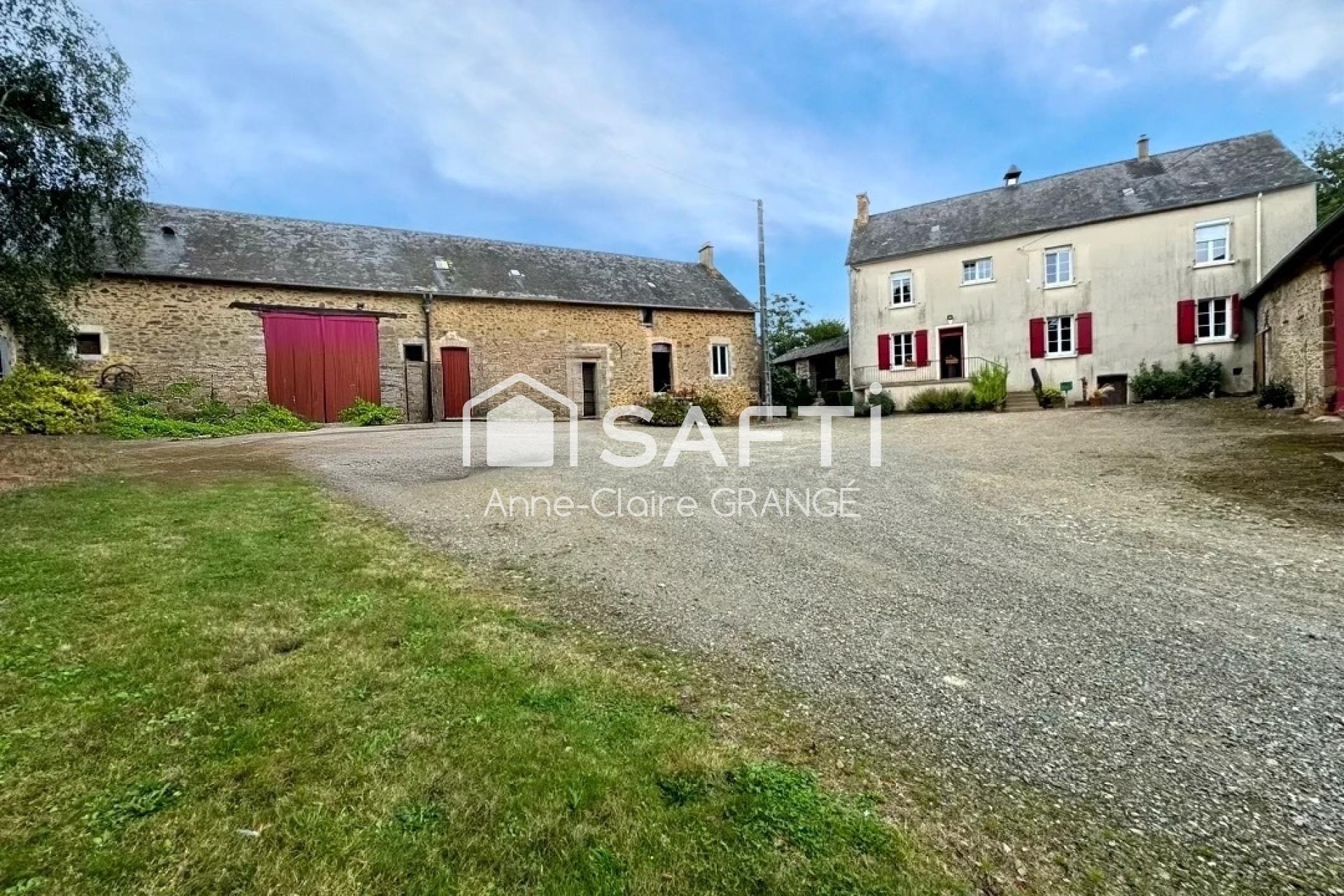 Corps de ferme avec hangar récent et dépendances