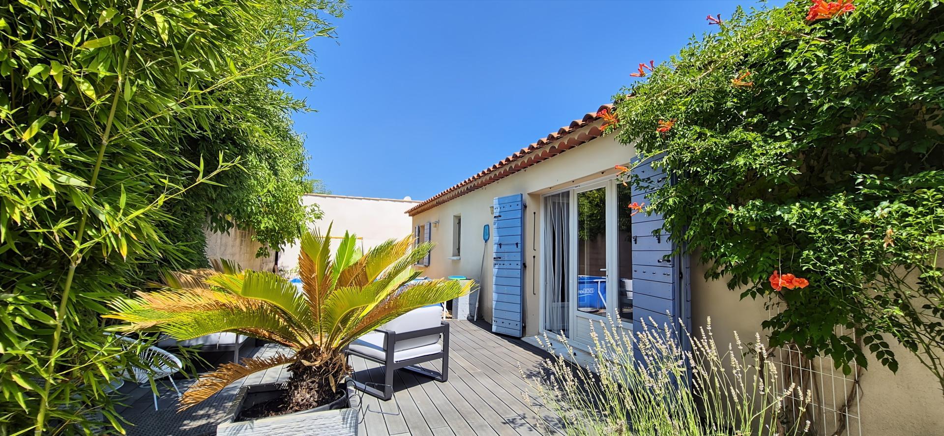 Photo SAFTI — Maison 4 pièces, 90 m² à Le Puy Sainte Reparade