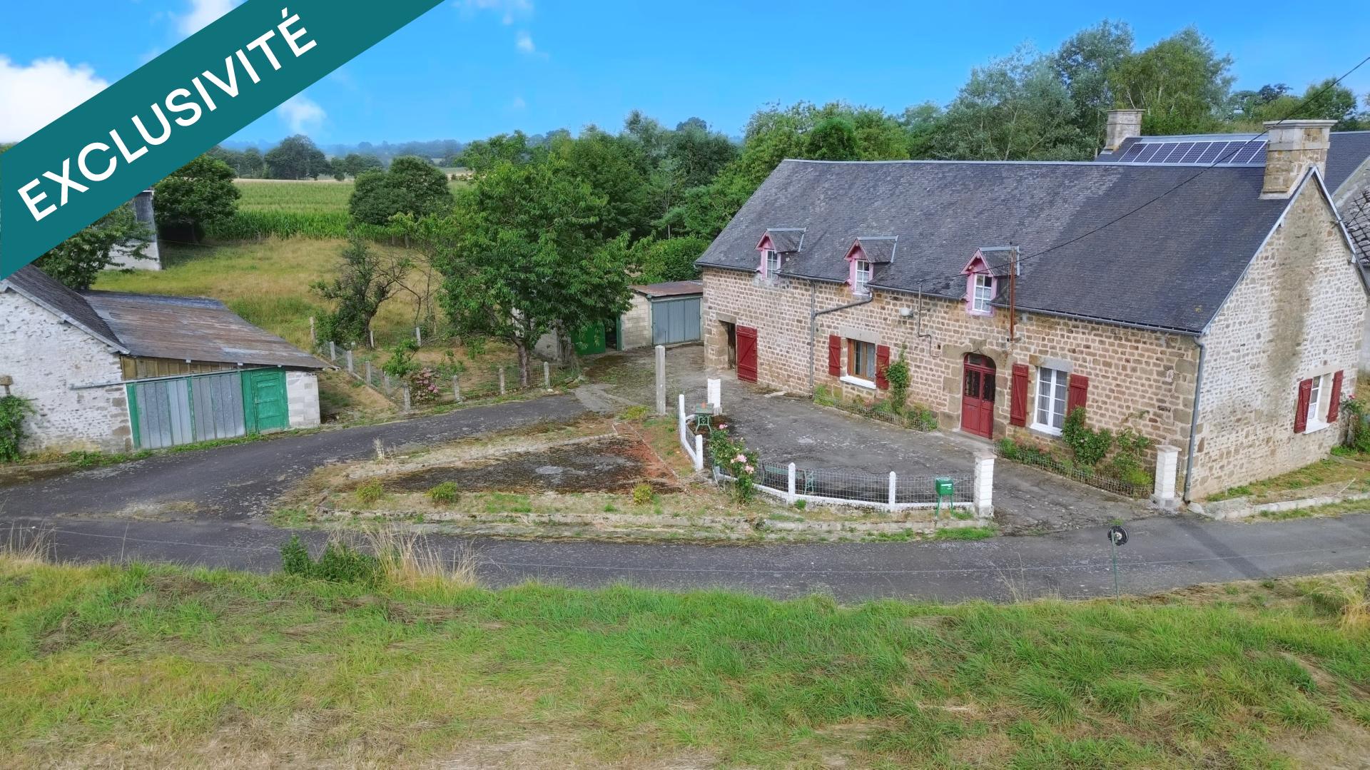 À découvrir : propriété en pierre à rénover offrant un beau potentiel