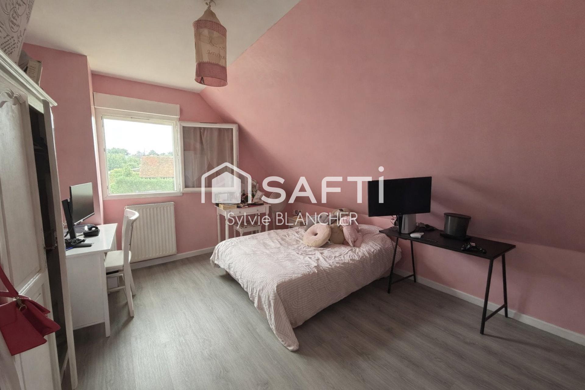 Photo SAFTI — Maison 7 pièces, 155 m² à Cleville 5