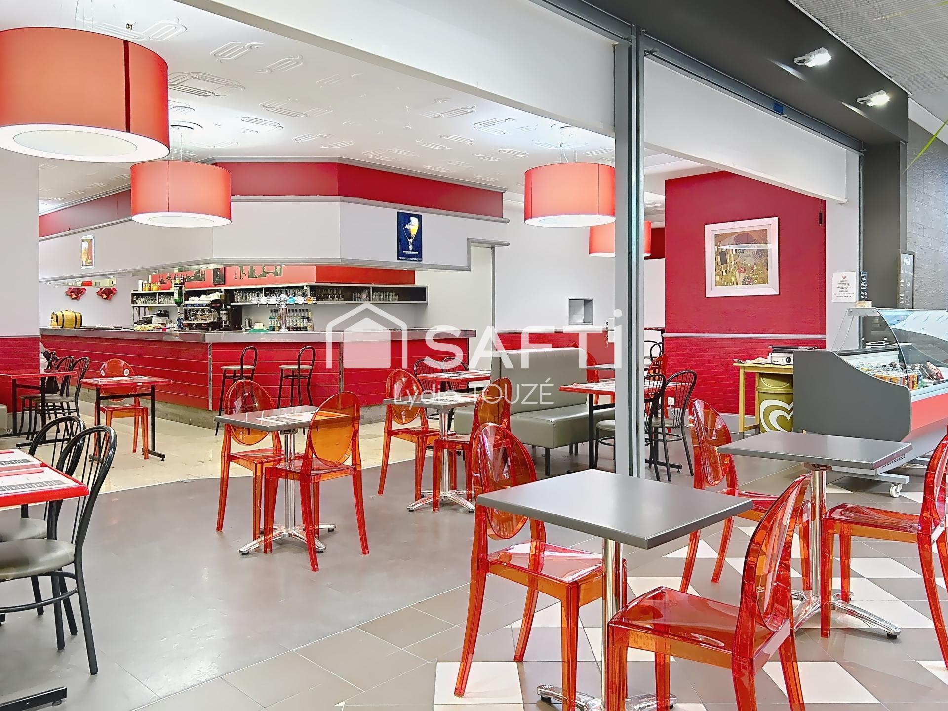 Fonds de commerce café brasserie-possibilité pmu fdj · à Cherbourg-en-Cotentin · 205 m² · 55 500 €