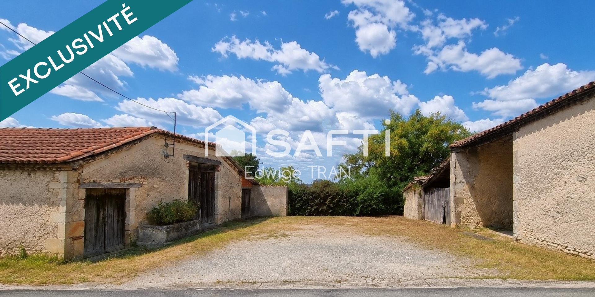 Deux granges en pierre à rénover.