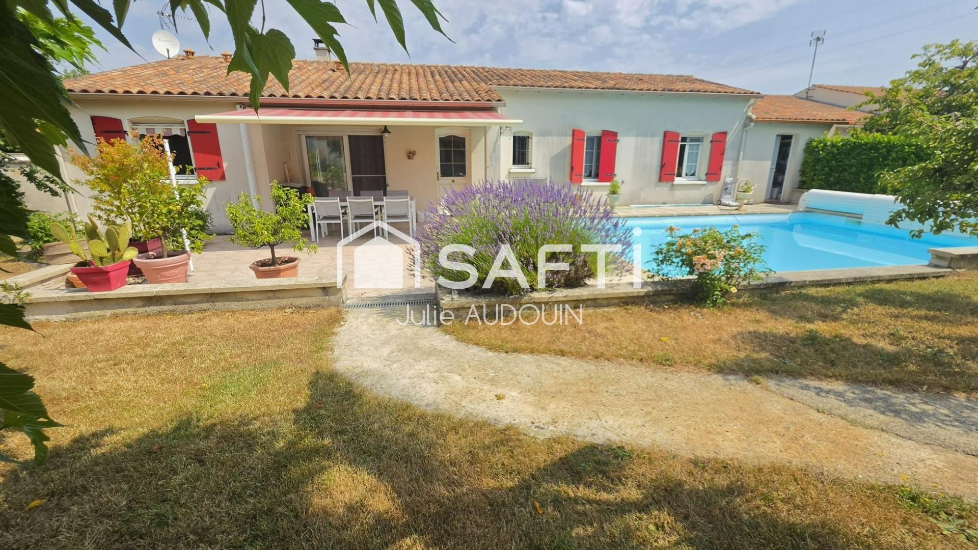 Maison de 128 m² avec piscine - aux portes de St Jean D'Y