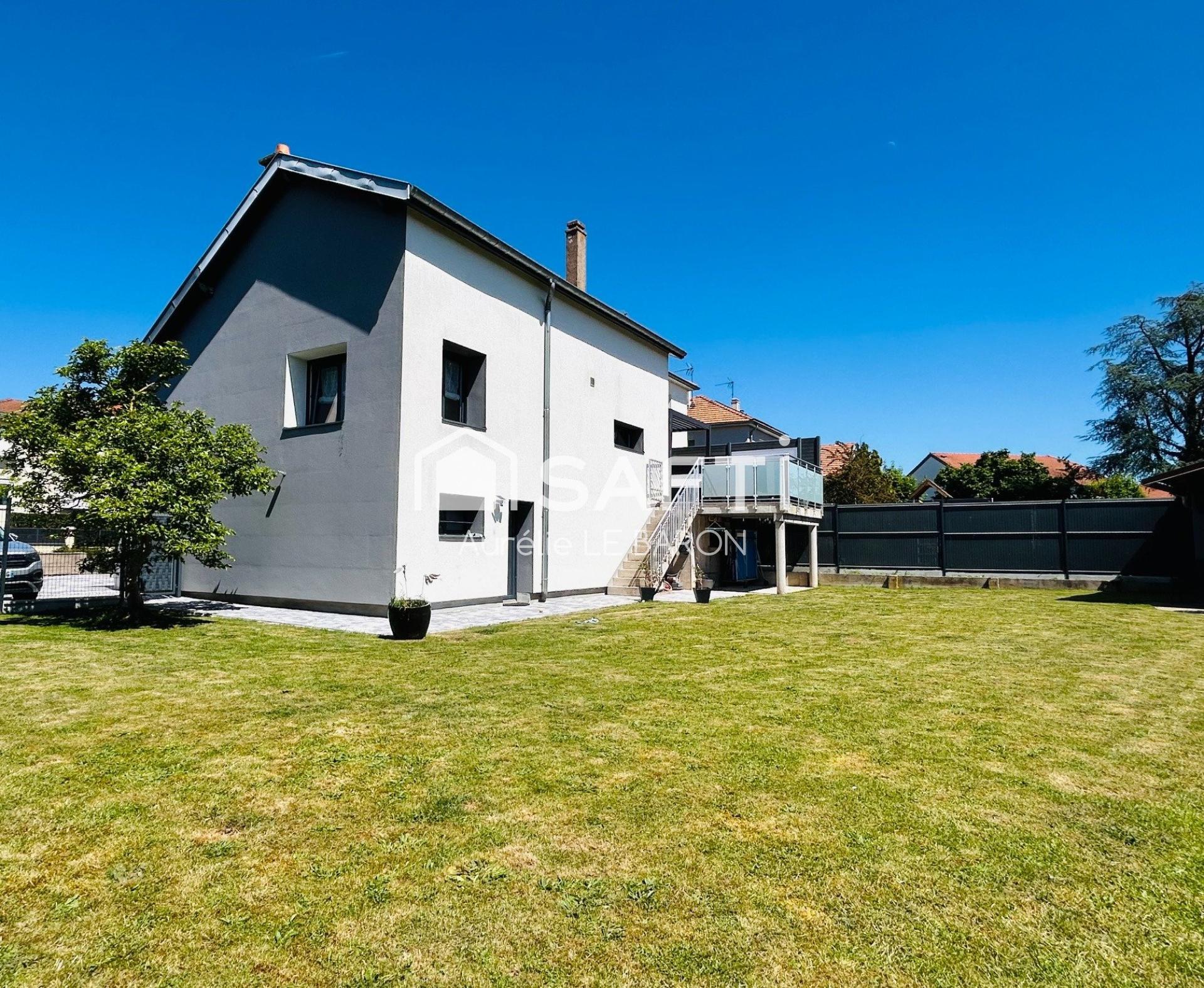 ATTON (54) – Maison familiale rénovée de 140 m² avec terrain, garages et prestations de qualité