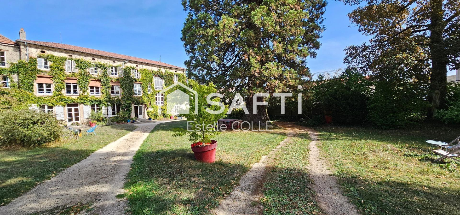 Photo SAFTI — Maison 12 pièces, 430 m² à Mirecourt
