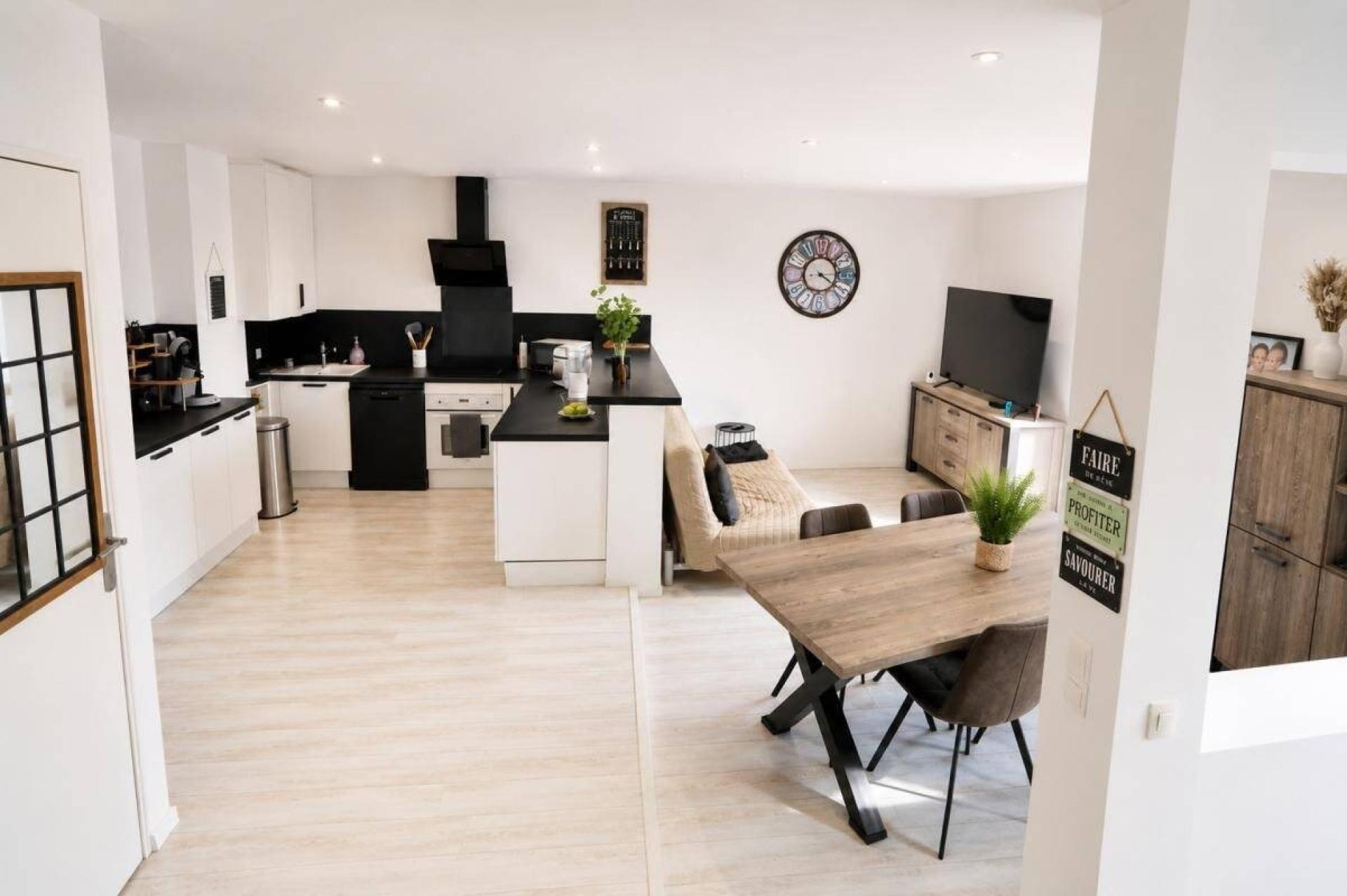 Appartement 5 pièces 94 m² · à Narbonne · 94 m² · 140 000 €