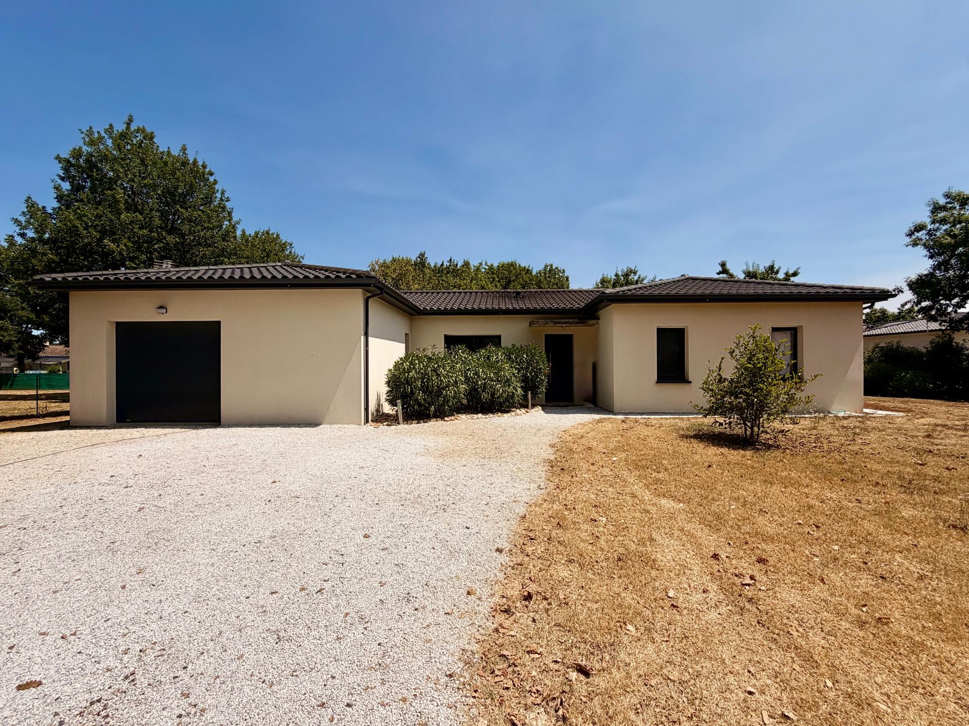 Maison 5 pièces 126 m² · à Castelsarrasin · 126 m² · 259 000 €