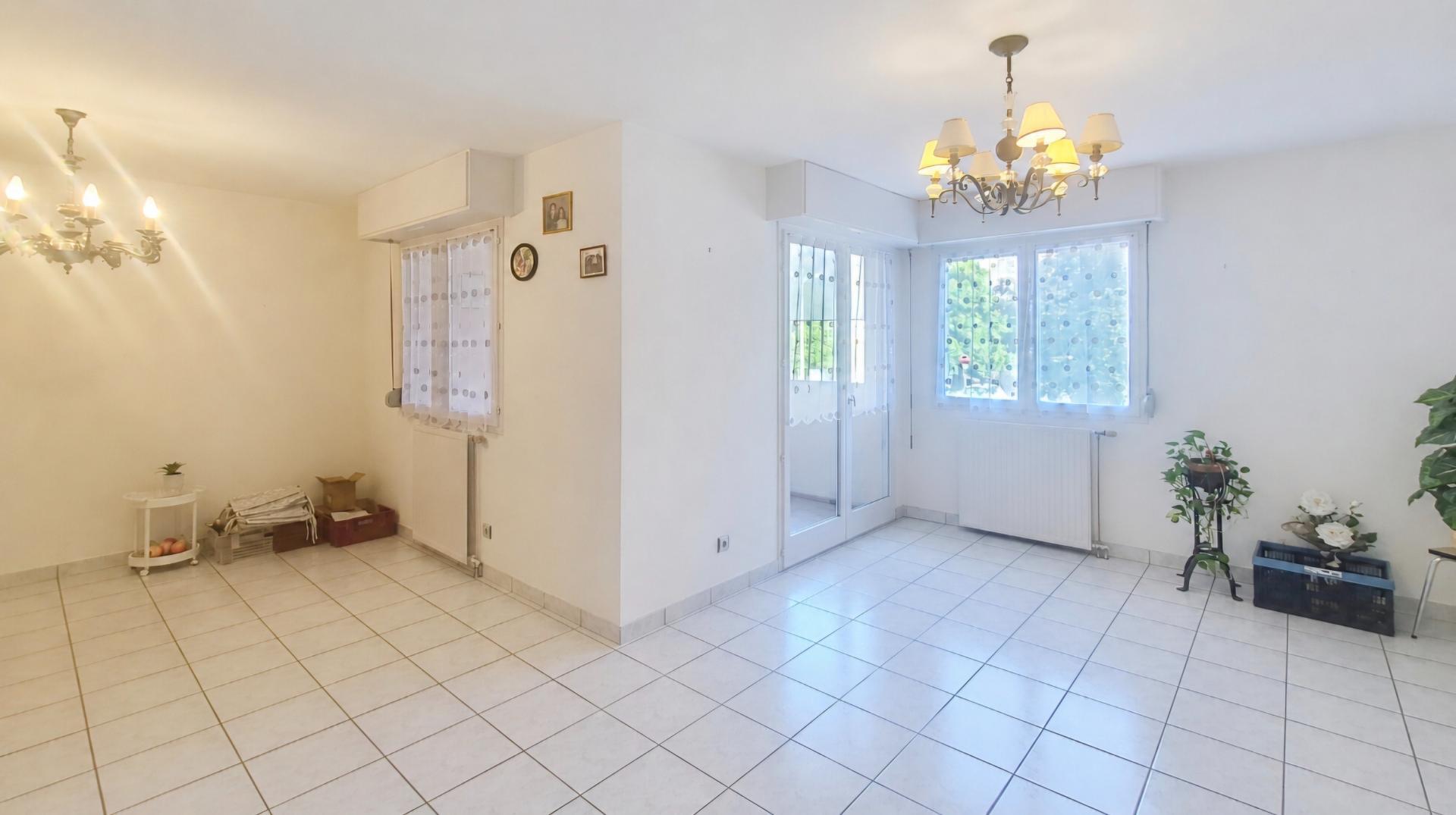 Appartement 5 pièces 84 m² · à Firminy · 84 m² · 89 000 €