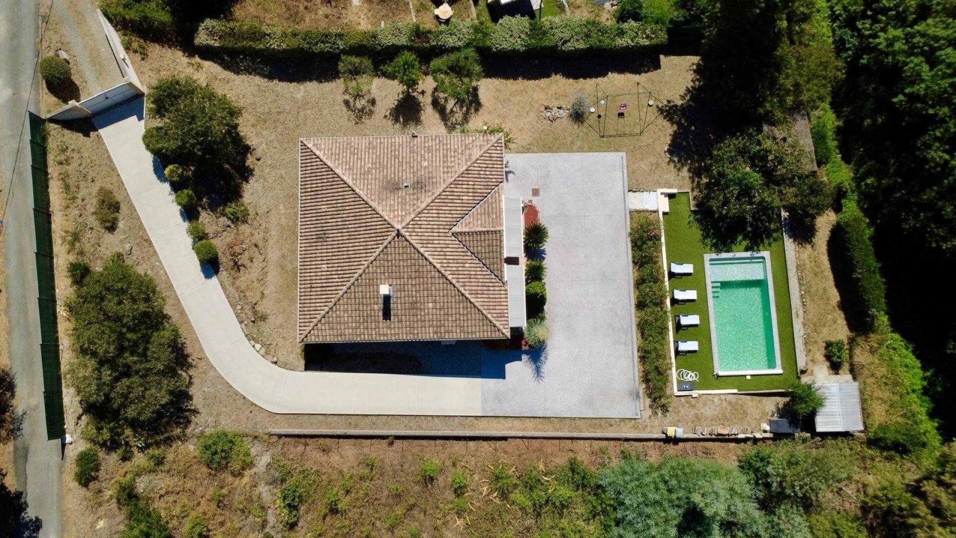 Photo SAFTI — Maison 5 pièces, 113 m² à Saint Nazaire De Ladarez 2