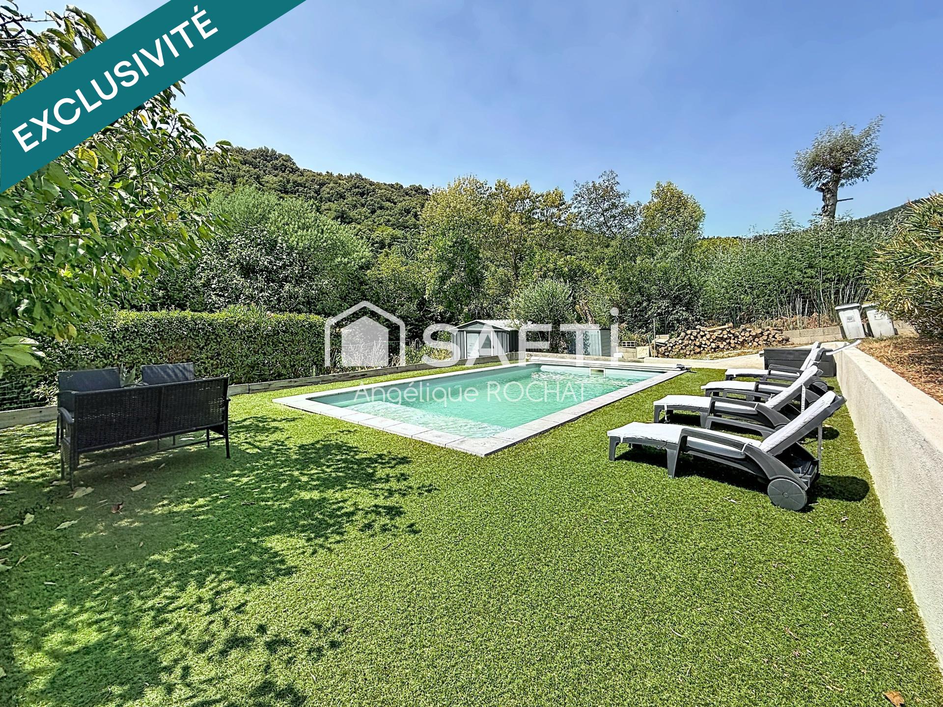 Magnifique Villa de plain pied 4 chambres avec piscine au calme à St Nazaire de Ladarez