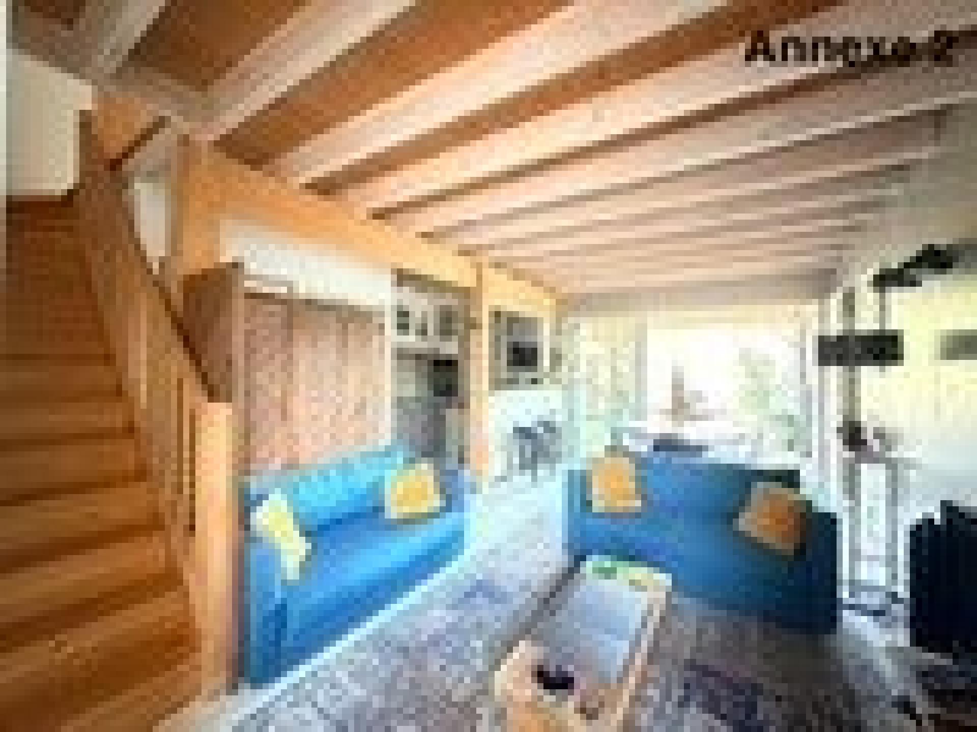 Photo 10 of the listing.