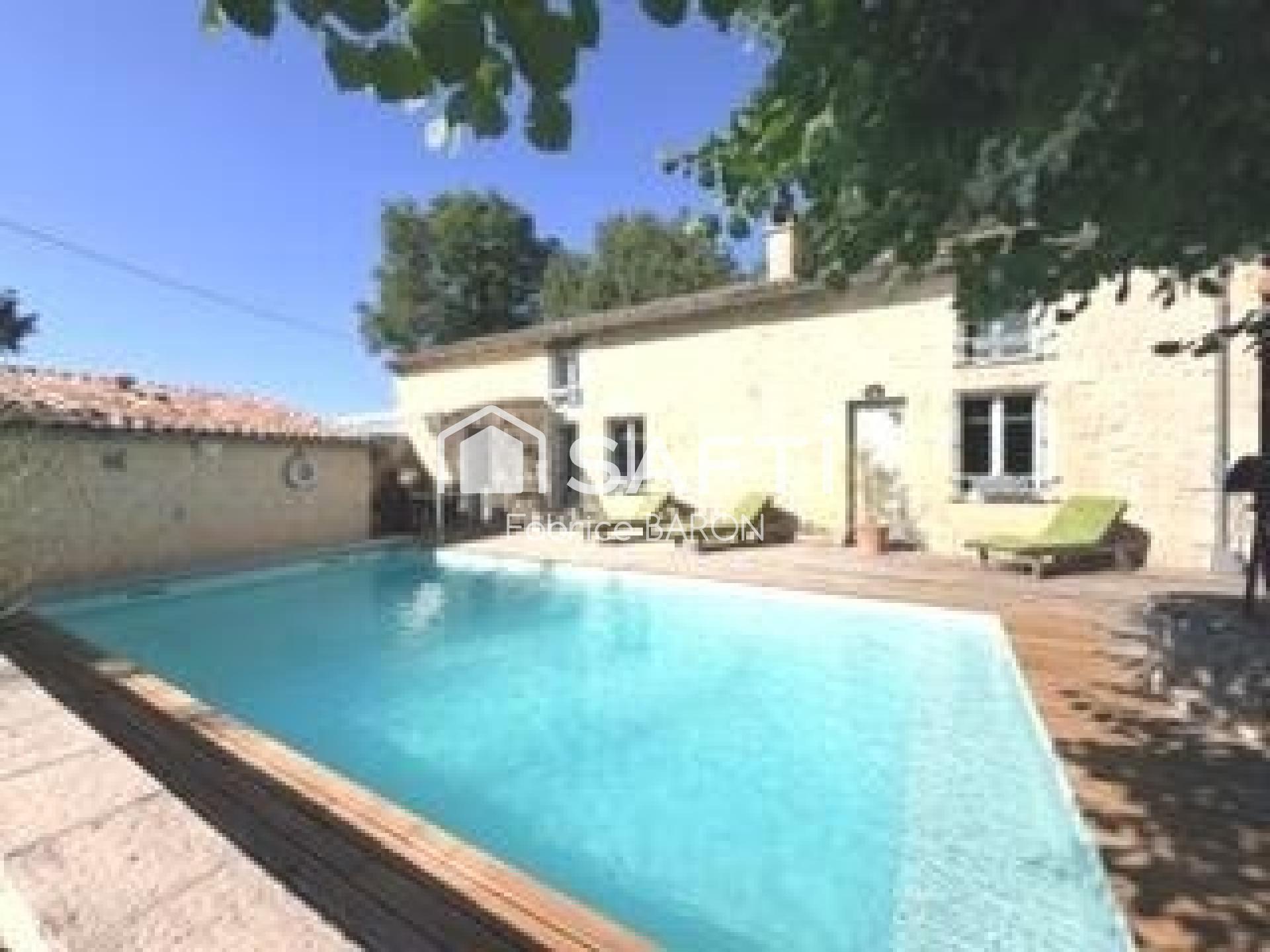 Maison 9 pièces 237 m² · à Mignaloux-Beauvoir · 237 m² · 690 000 €