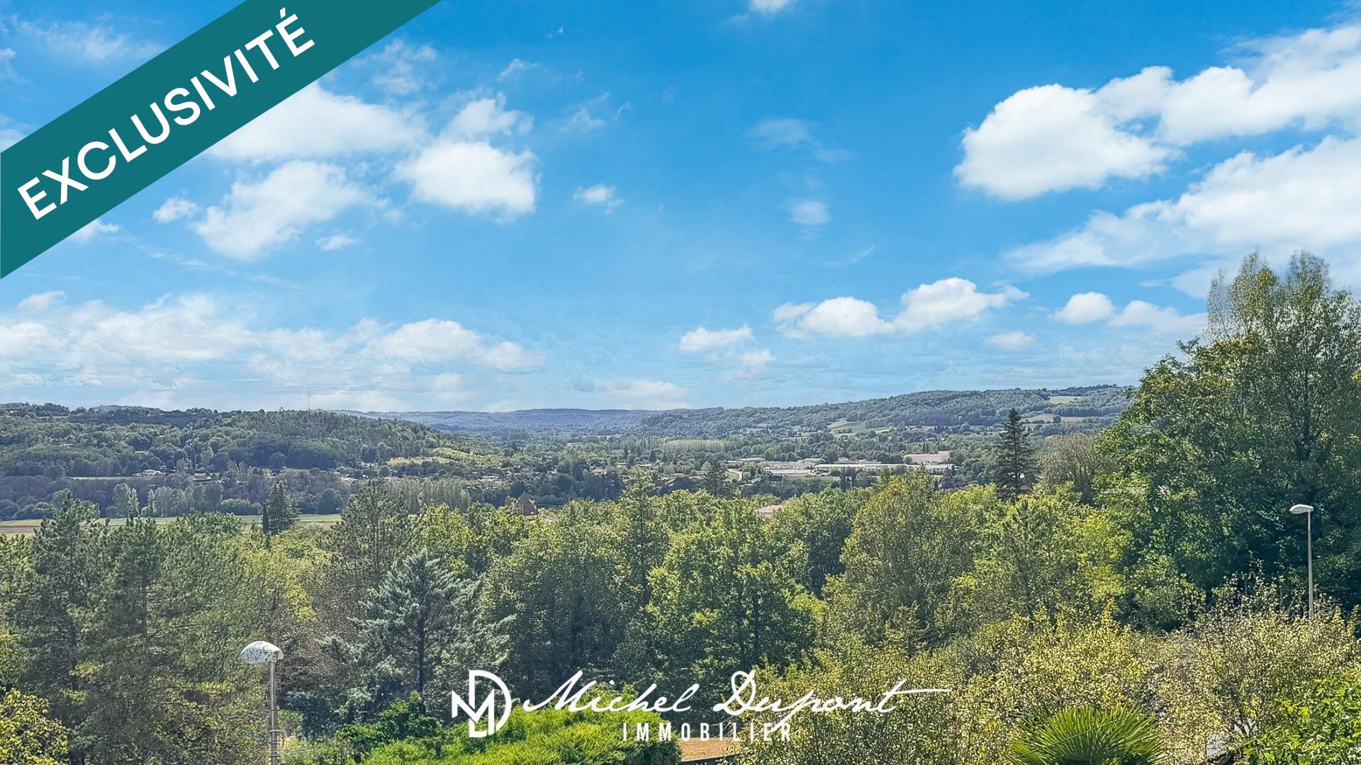 Maison familiale avec une exceptionnelle vue panoramique sur la vallée de la Vézère