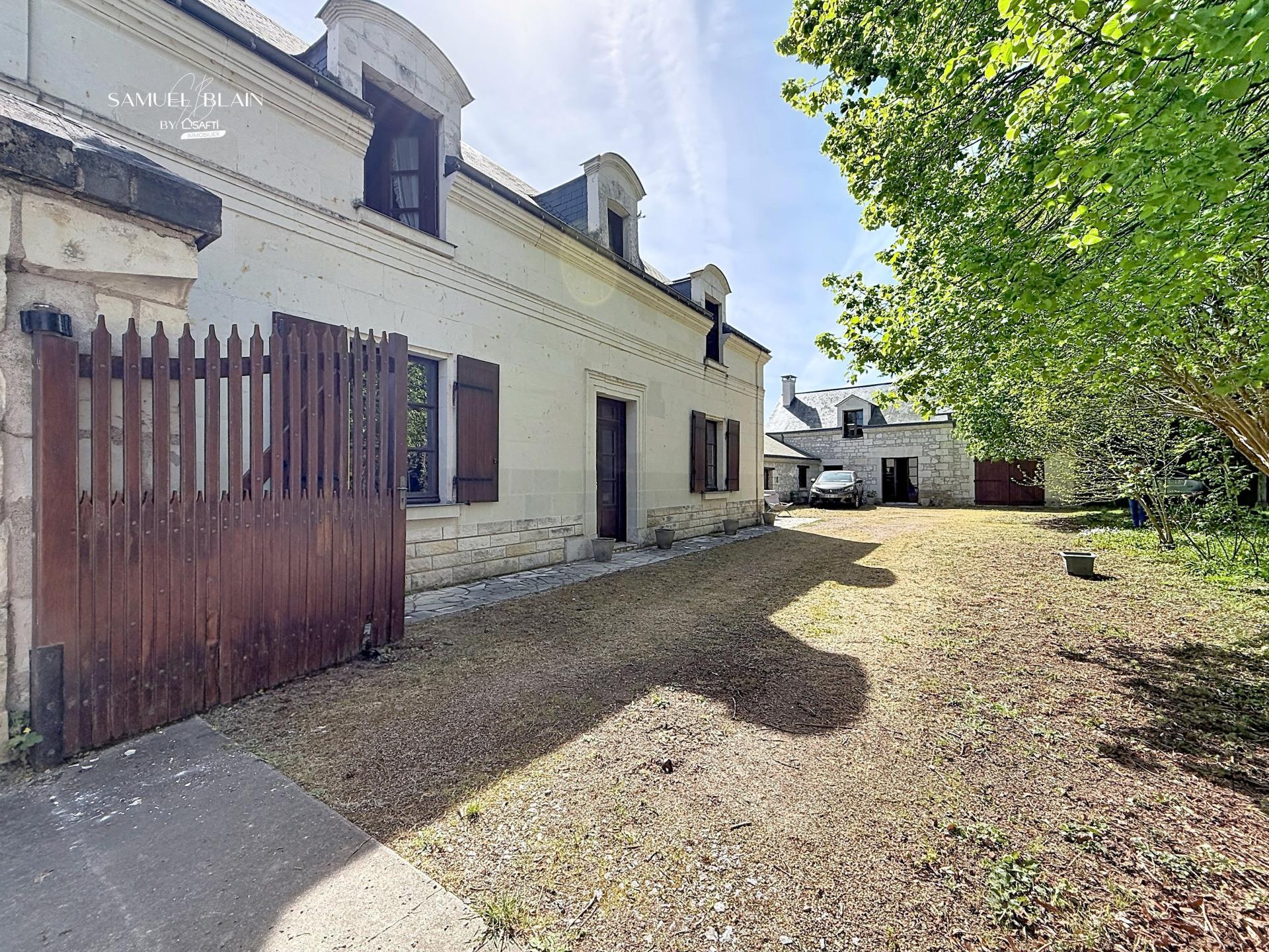Maison de 110 m2 + 1 gîte de 70 m2 sur 2008 m² clos