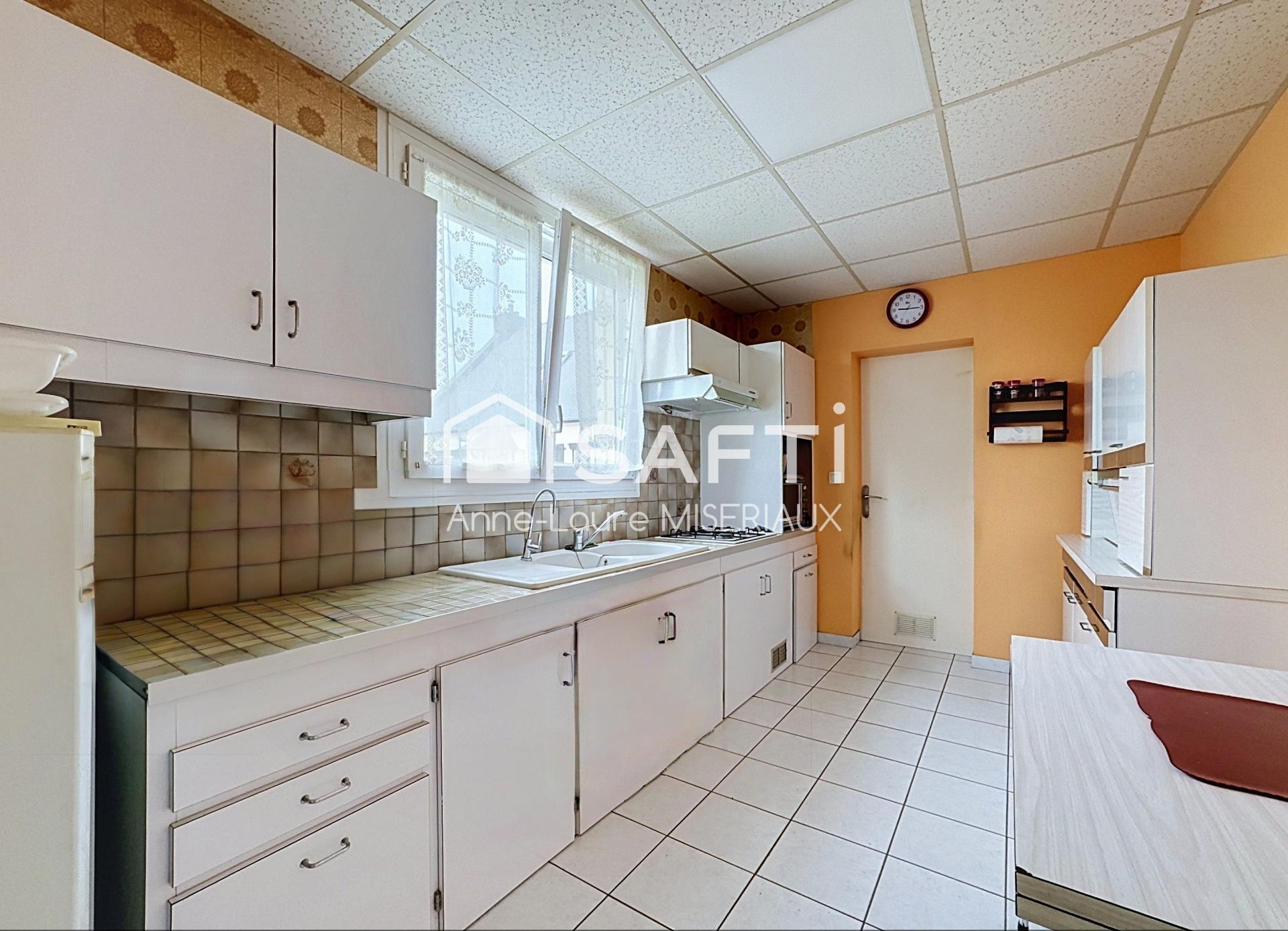 Photo SAFTI — Maison 5 pièces, 100 m² à Saint Erblon 3