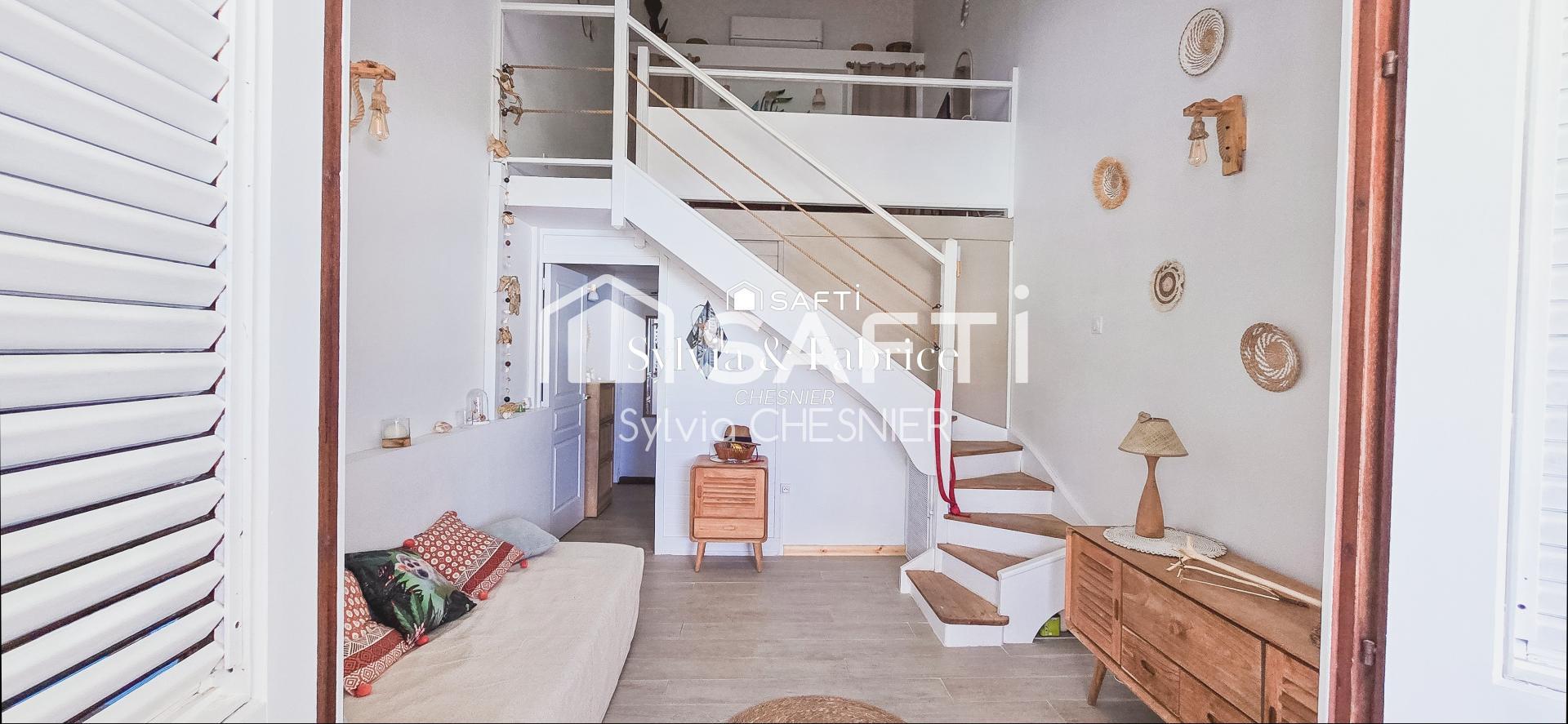 Appartement T2 duplex rénové avec piscine
