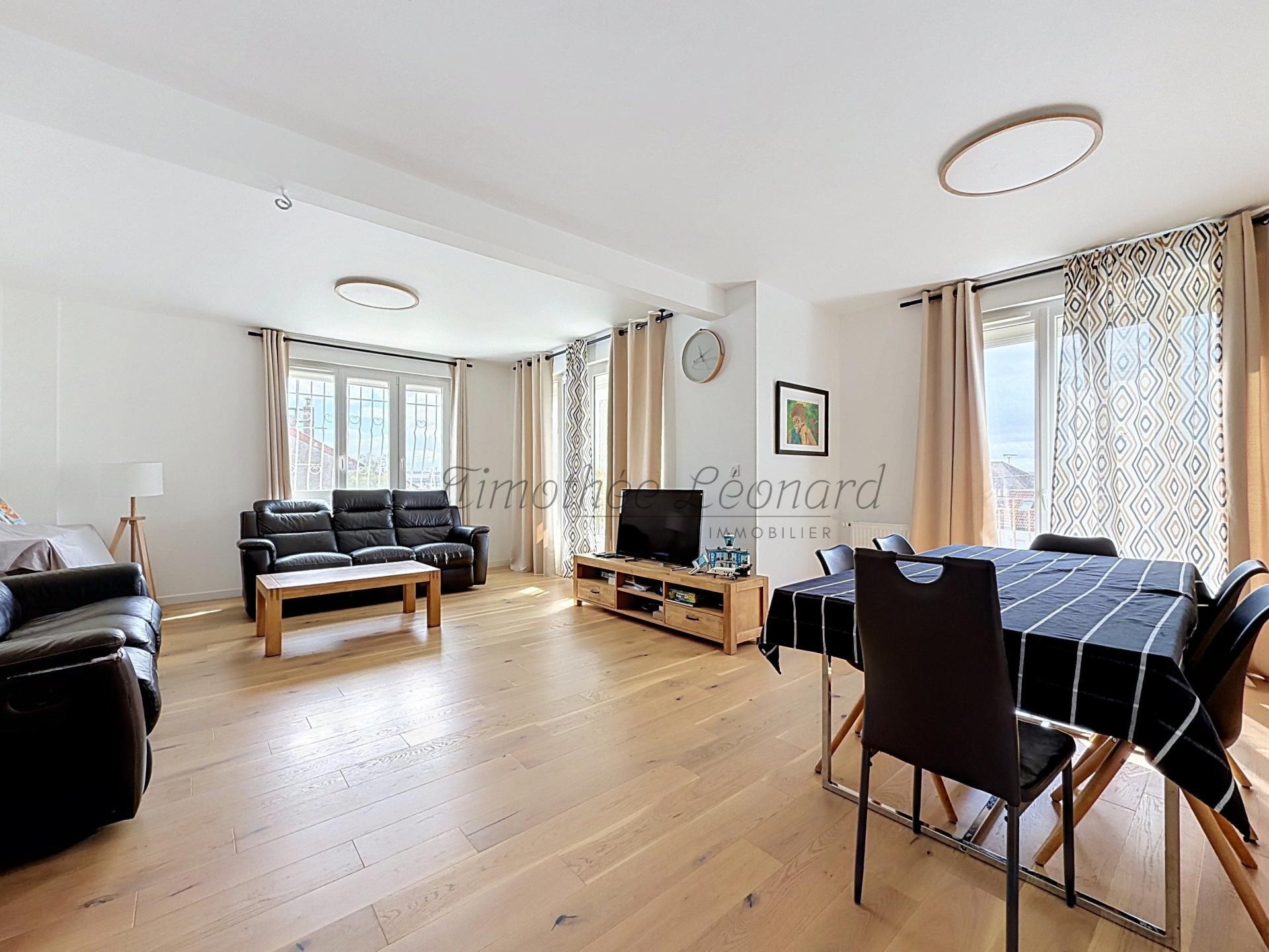 Maison 8 pièces 163 m² · à Sens · 163 m² · 305 000 €